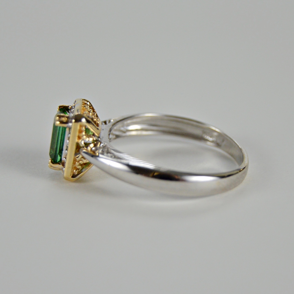 14K Gold Green Tourmaline and Diamond Ring EBTH