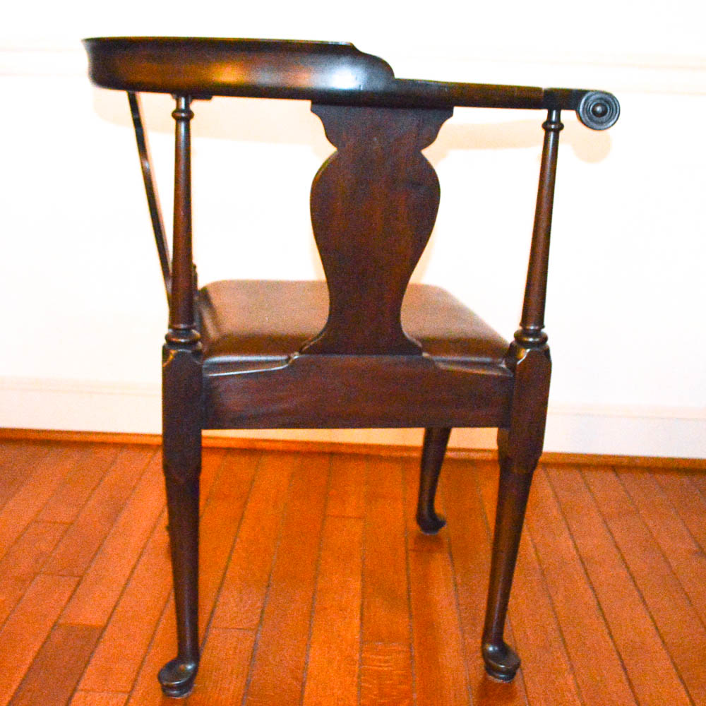 Vintage Queen Anne Style Corner Chair by The HenkelHarris Co. EBTH