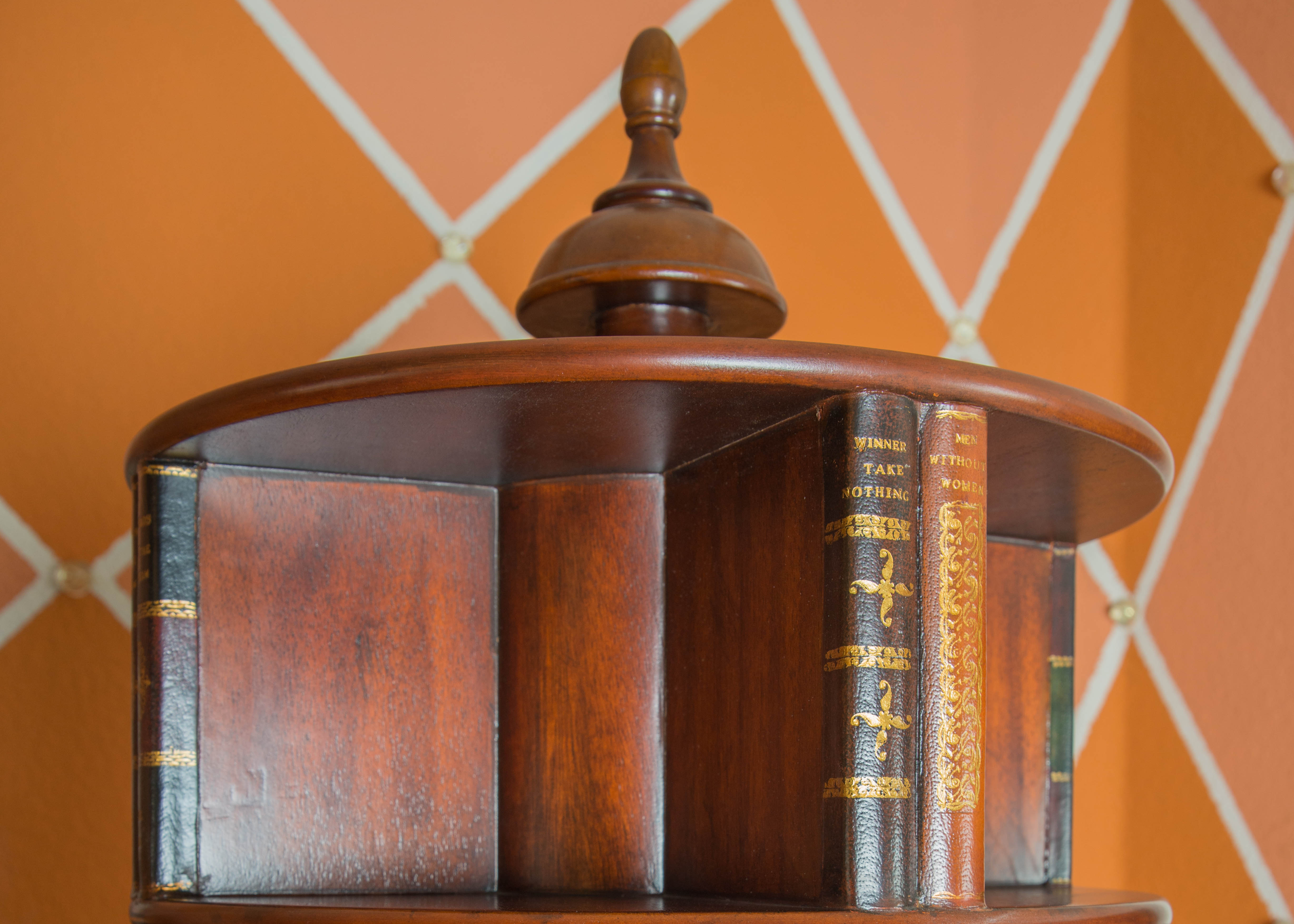 Hemingway Style Round Spinning Bookcase EBTH