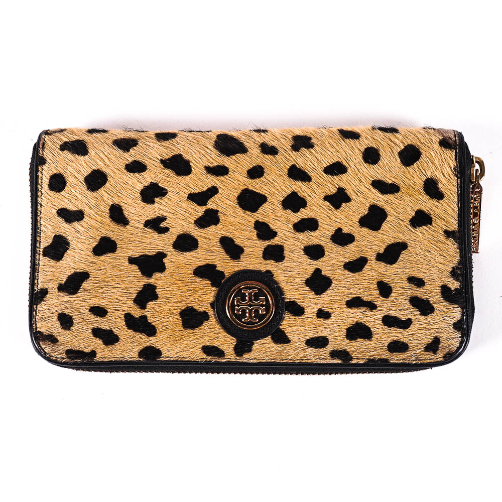 tory burch leopard wallet