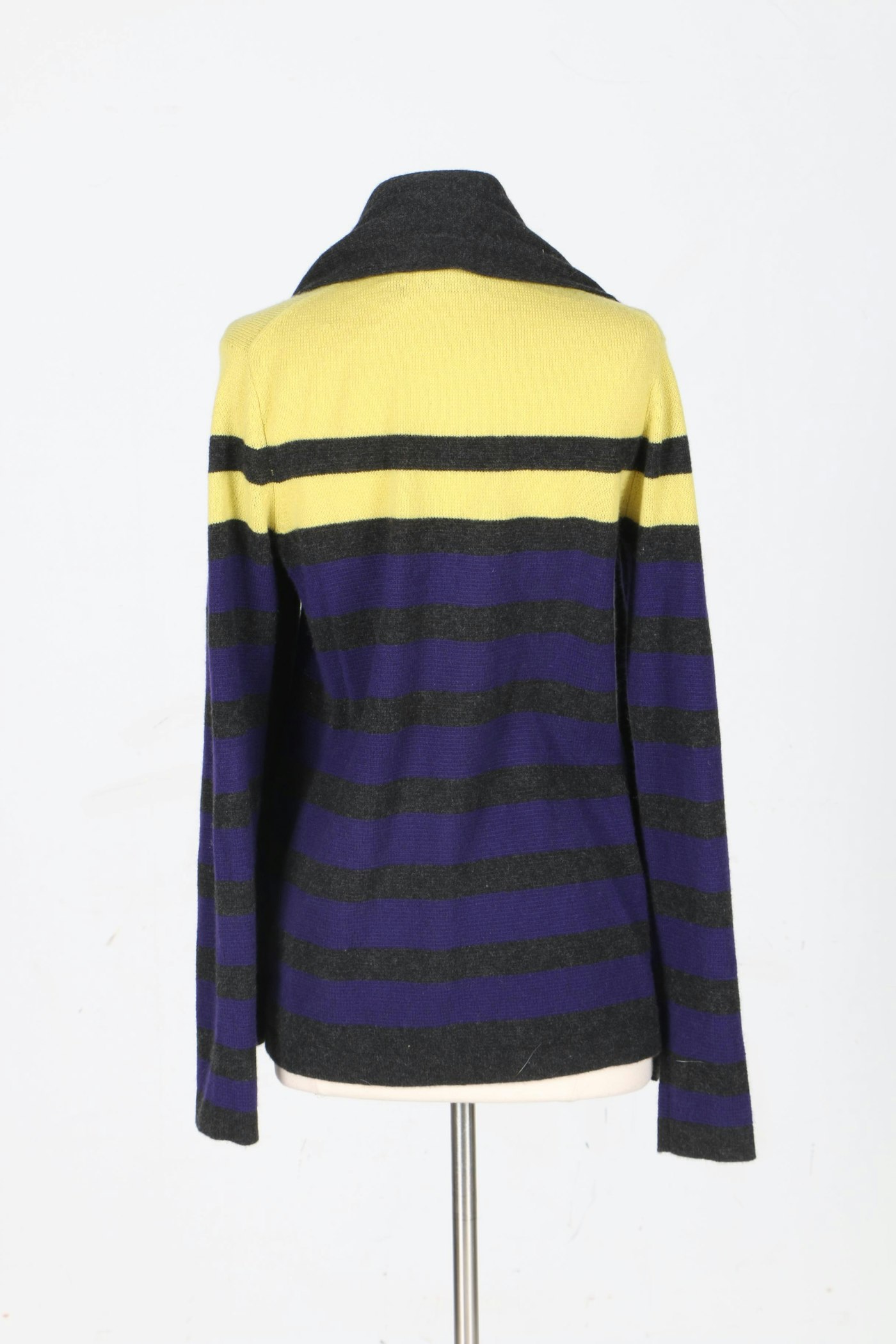 VKoo Striped Cashmere Sweater | EBTH