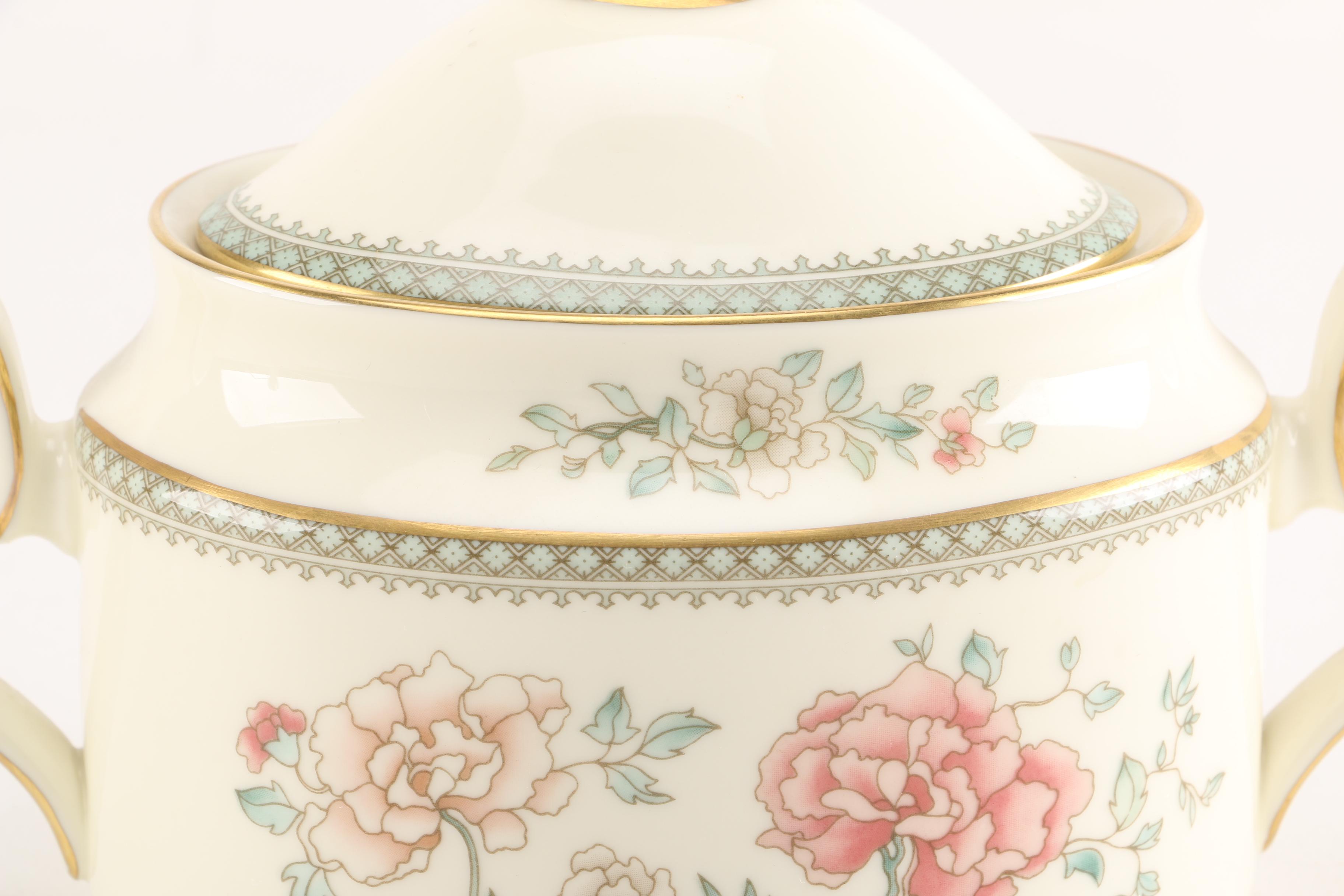 Minton "Jasmine" Bone China Set EBTH