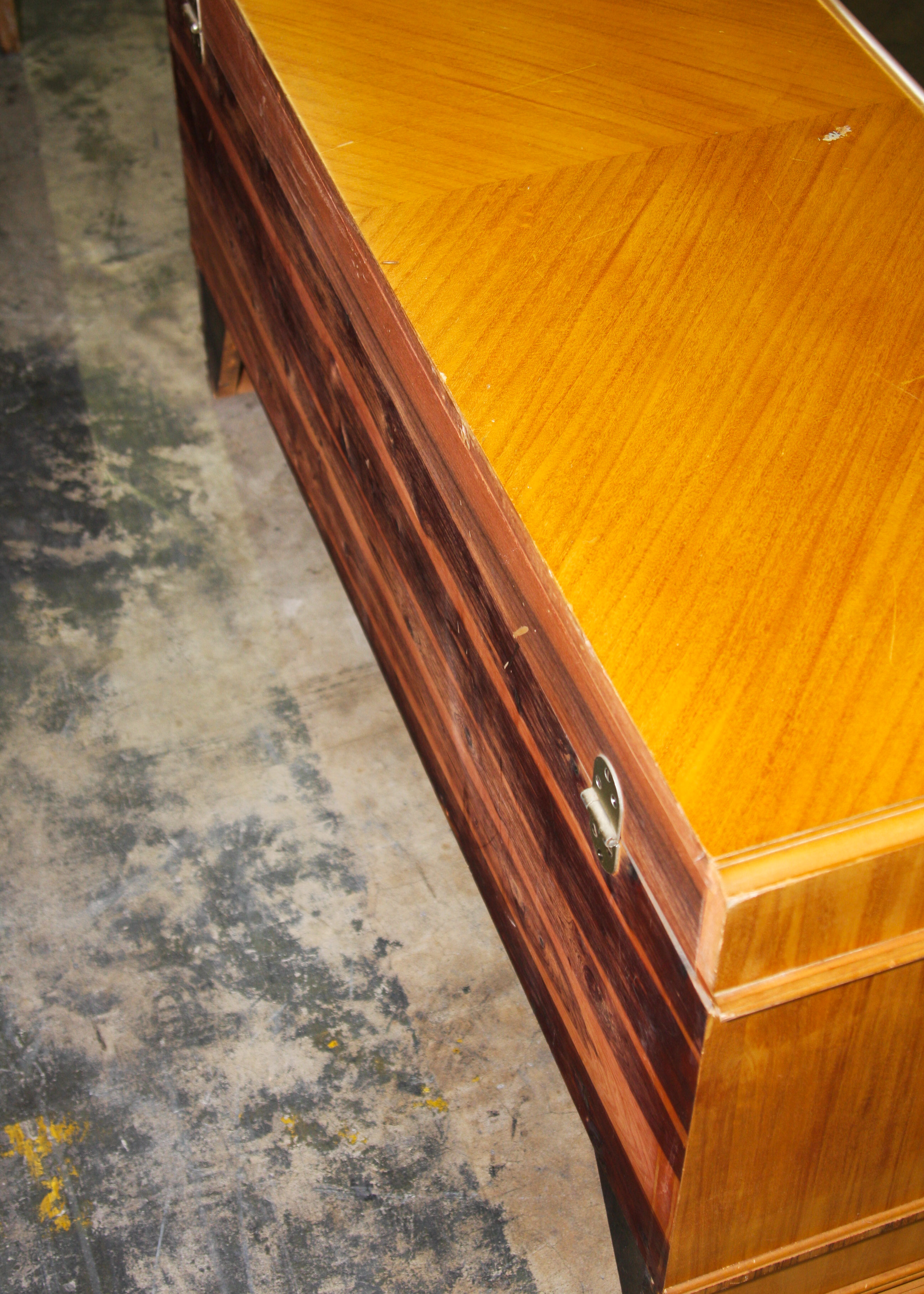 Vintage Art Deco Cedar Chest by Lane EBTH