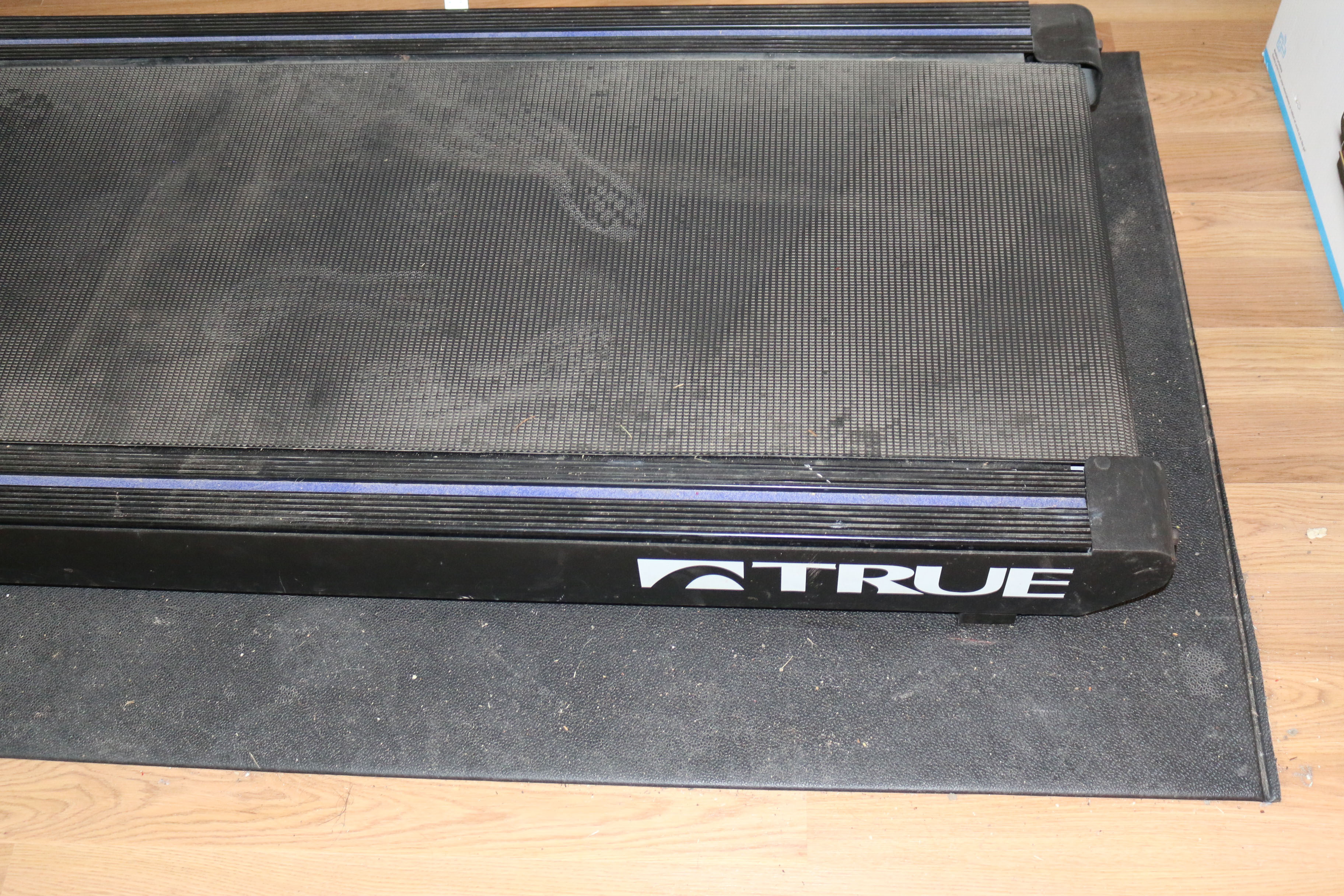 True 500 S.O.F.T. System Treadmill EBTH
