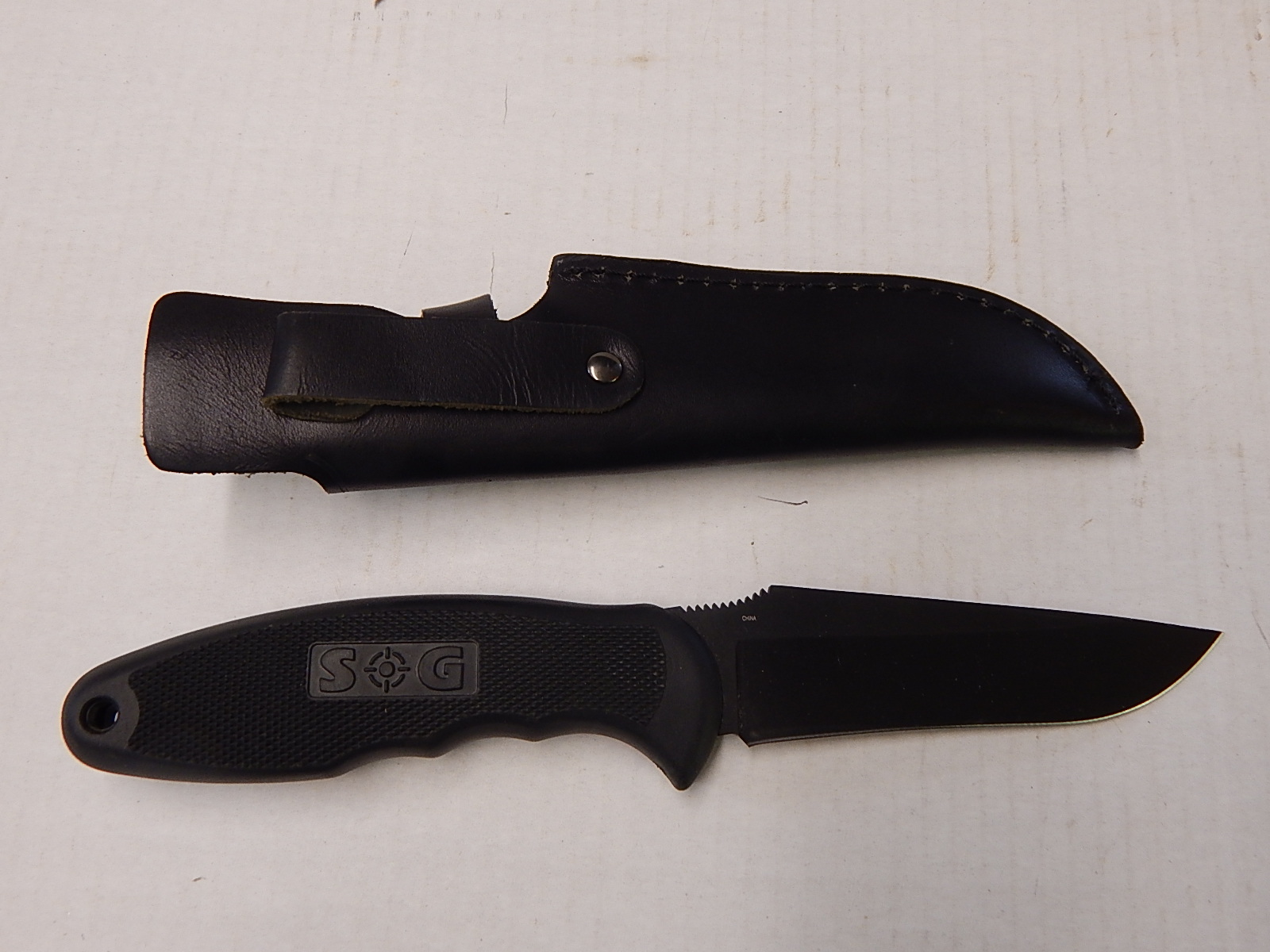 Sog Field Pup II Fixed Blade Knife with Leather Sheath EBTH