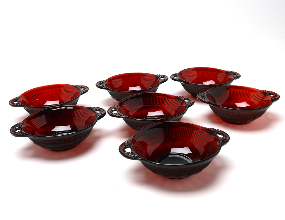 ruby-red-coronation-depression-glass-berry-bowls-ebth