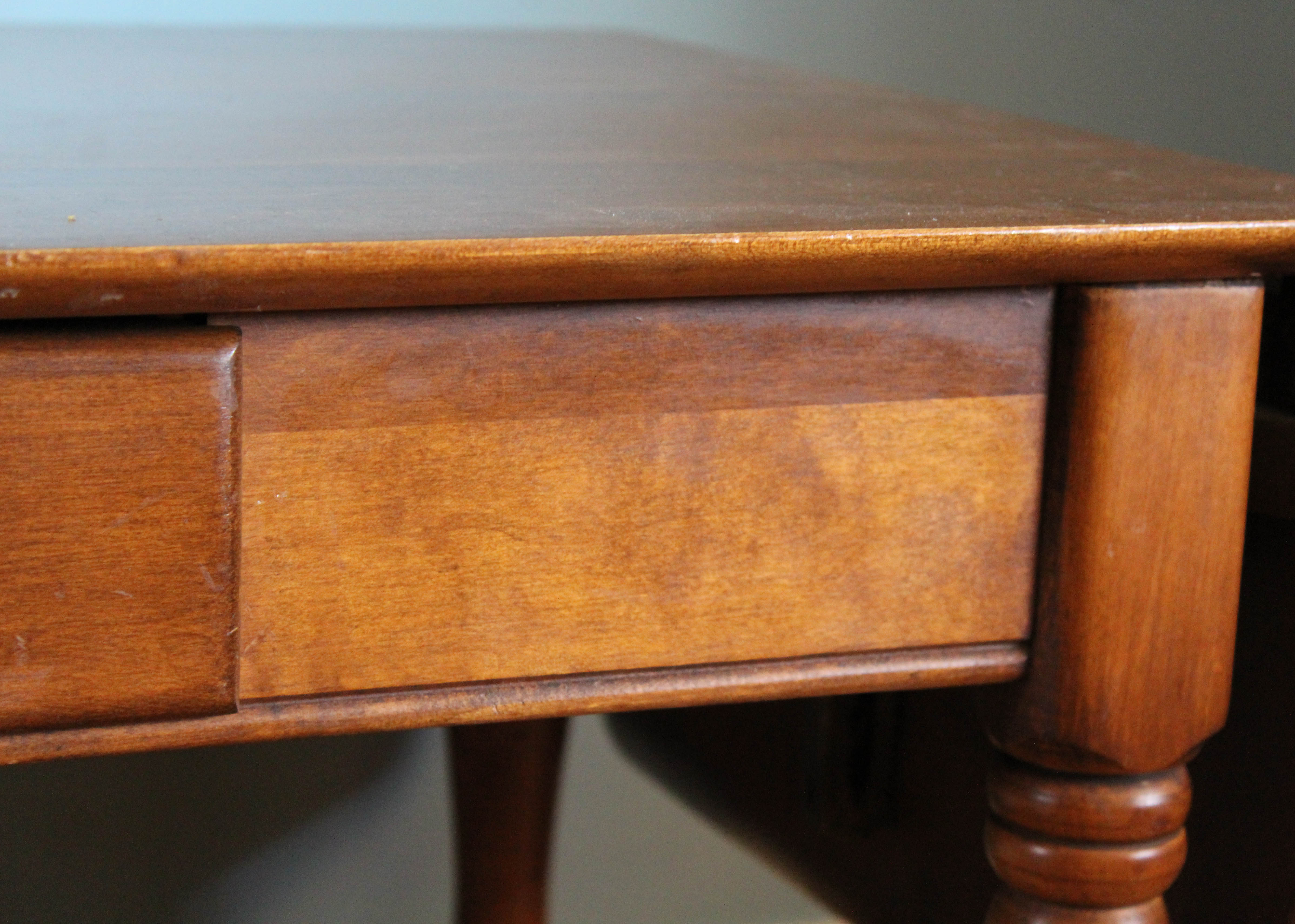 Sprague & Carleton Drop Leaf Rock Maple Coffee Table EBTH