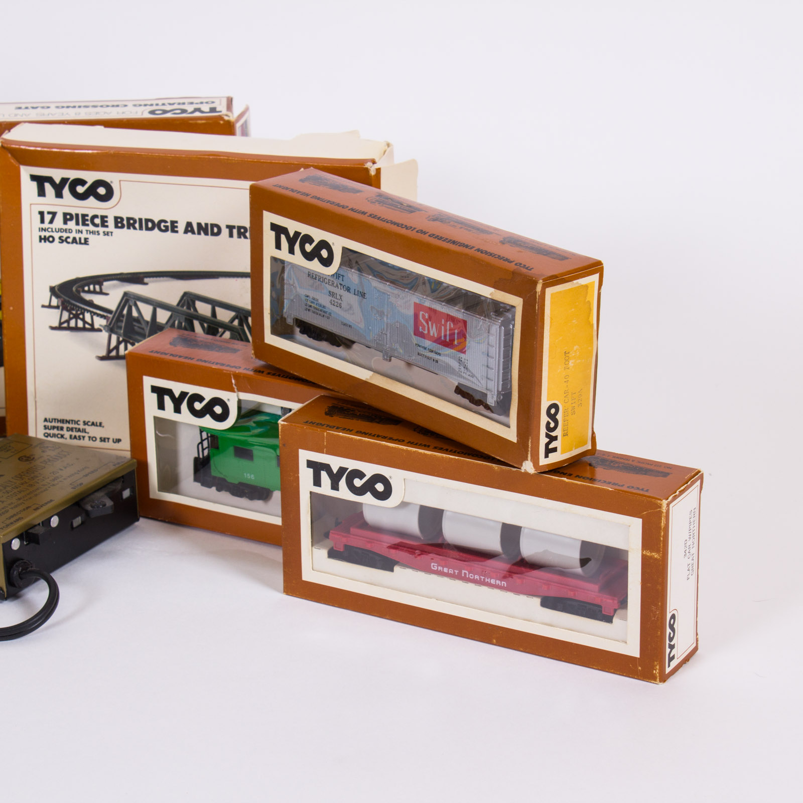 Collection of Vintage Tyco Trains With Power Pack EBTH