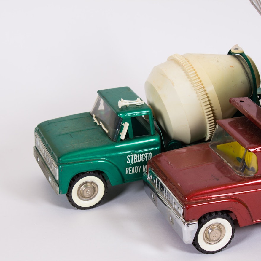 Collection of Vintage Structo Construction Toys | EBTH