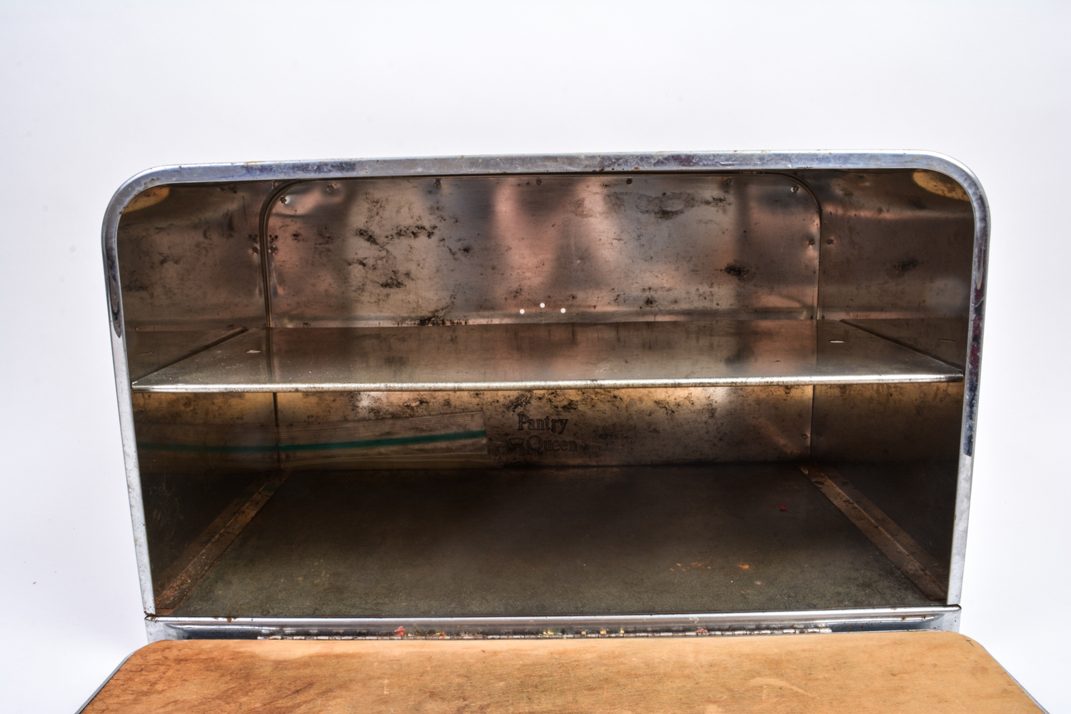 Vintage Pantry Queen Bread Box EBTH