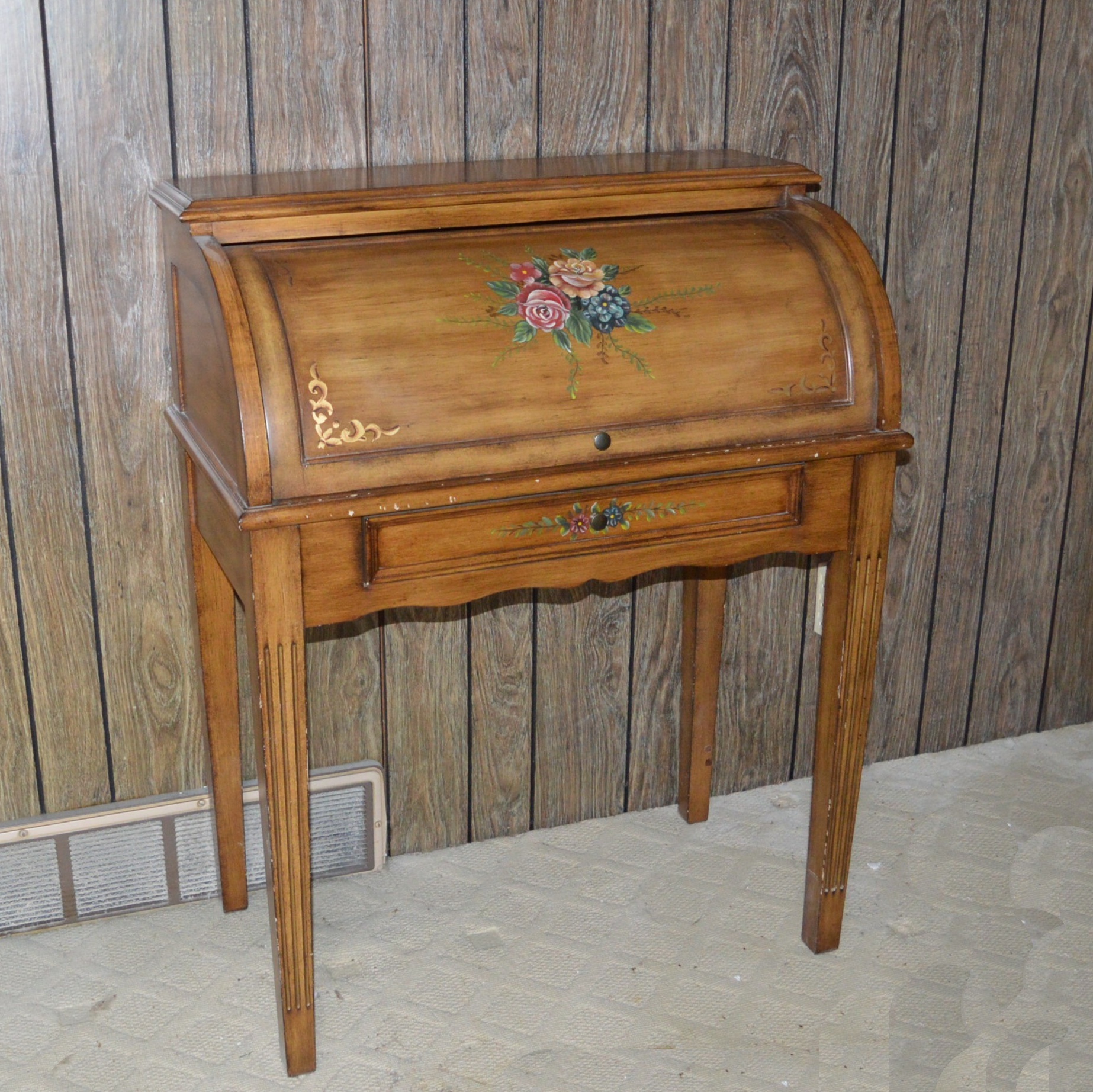 Roll Top Desk With Brass Tone Lamp Ebth