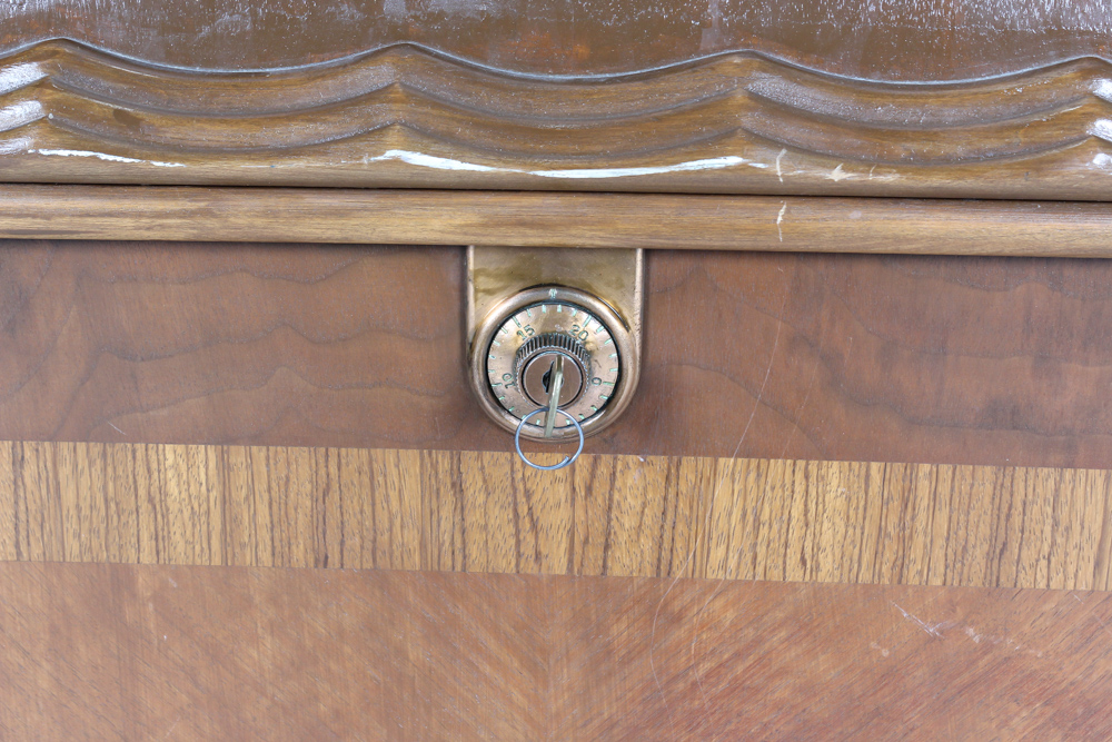 Vintage Cedar Chest by Cavalier EBTH