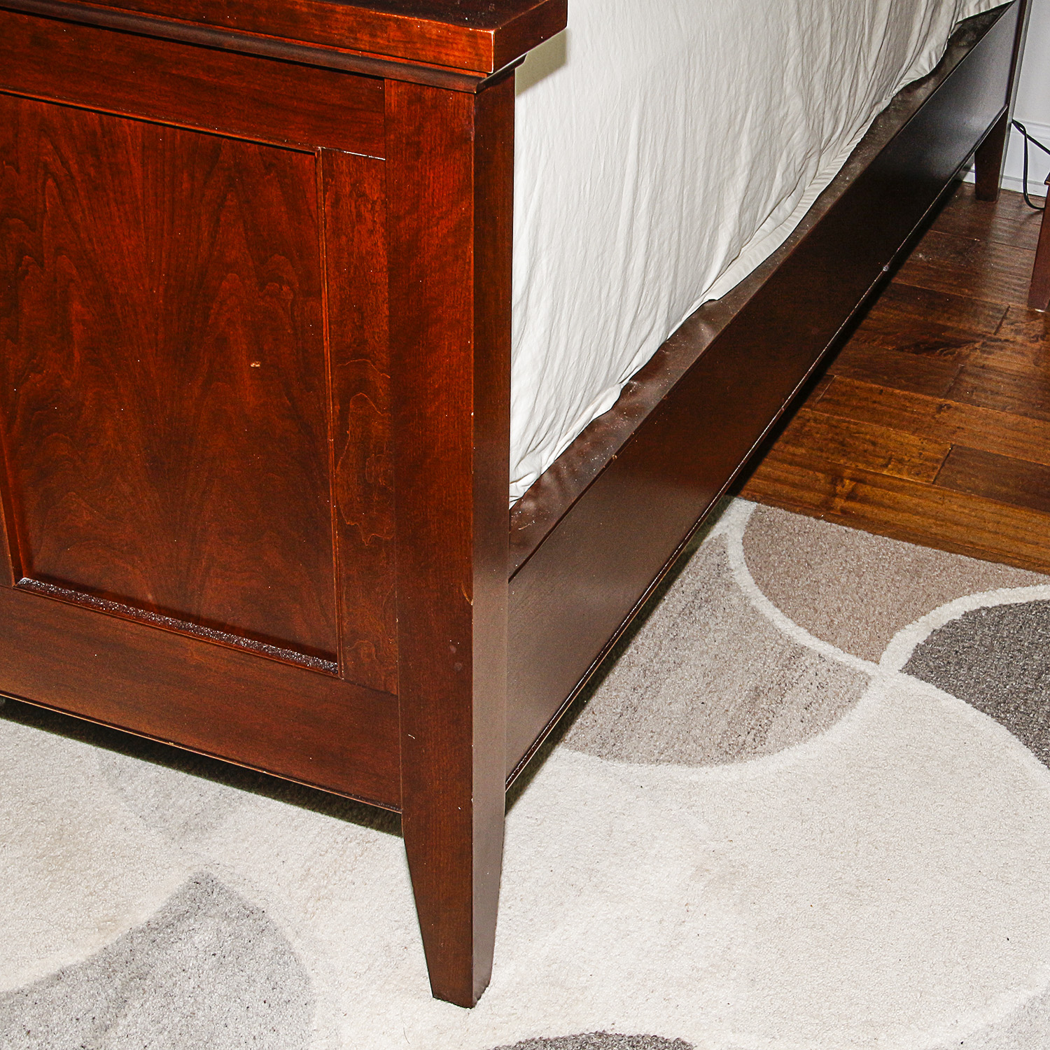 Restoration Hardware Queen Size Wooden Bed Frame EBTH