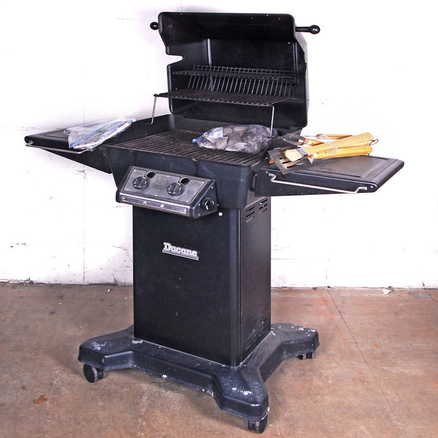 Ducane Gas Grill With Accessories | EBTH