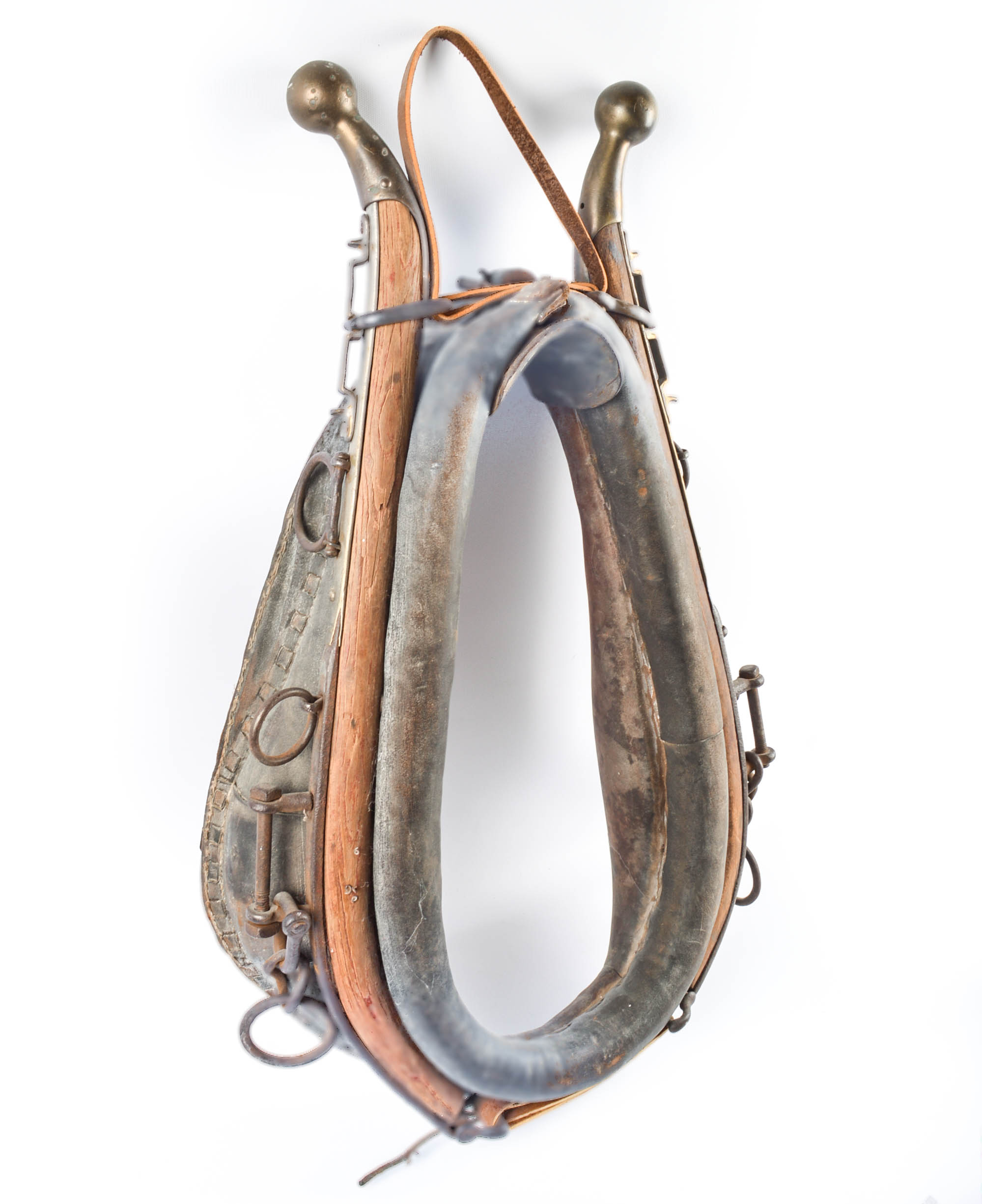 Vintage to Antique Horse Collar and Hames EBTH