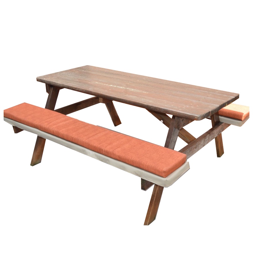 Picnic Table With Custom Seat Cushions Ebth