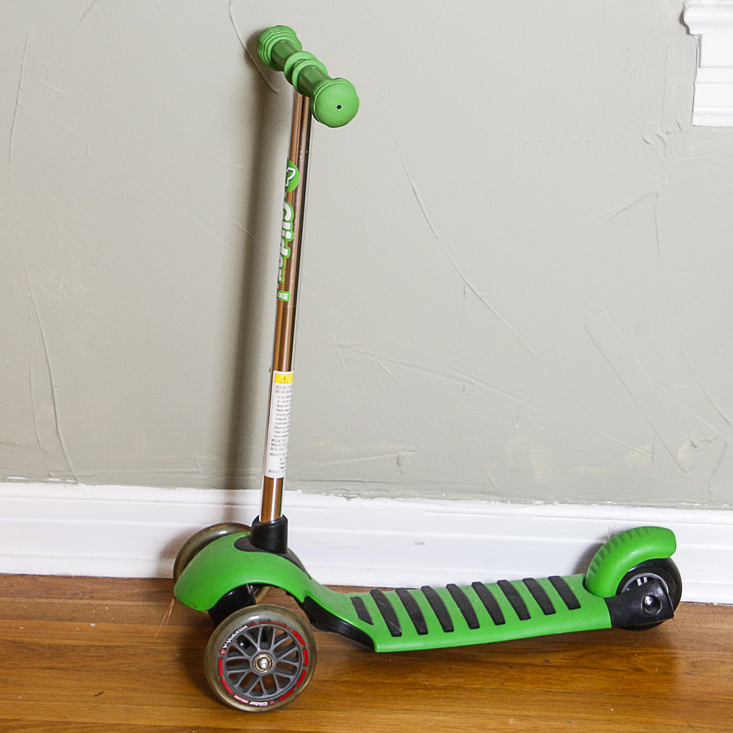 Carved Wooden Ladder and Glider Deluxe Toy Scooter EBTH