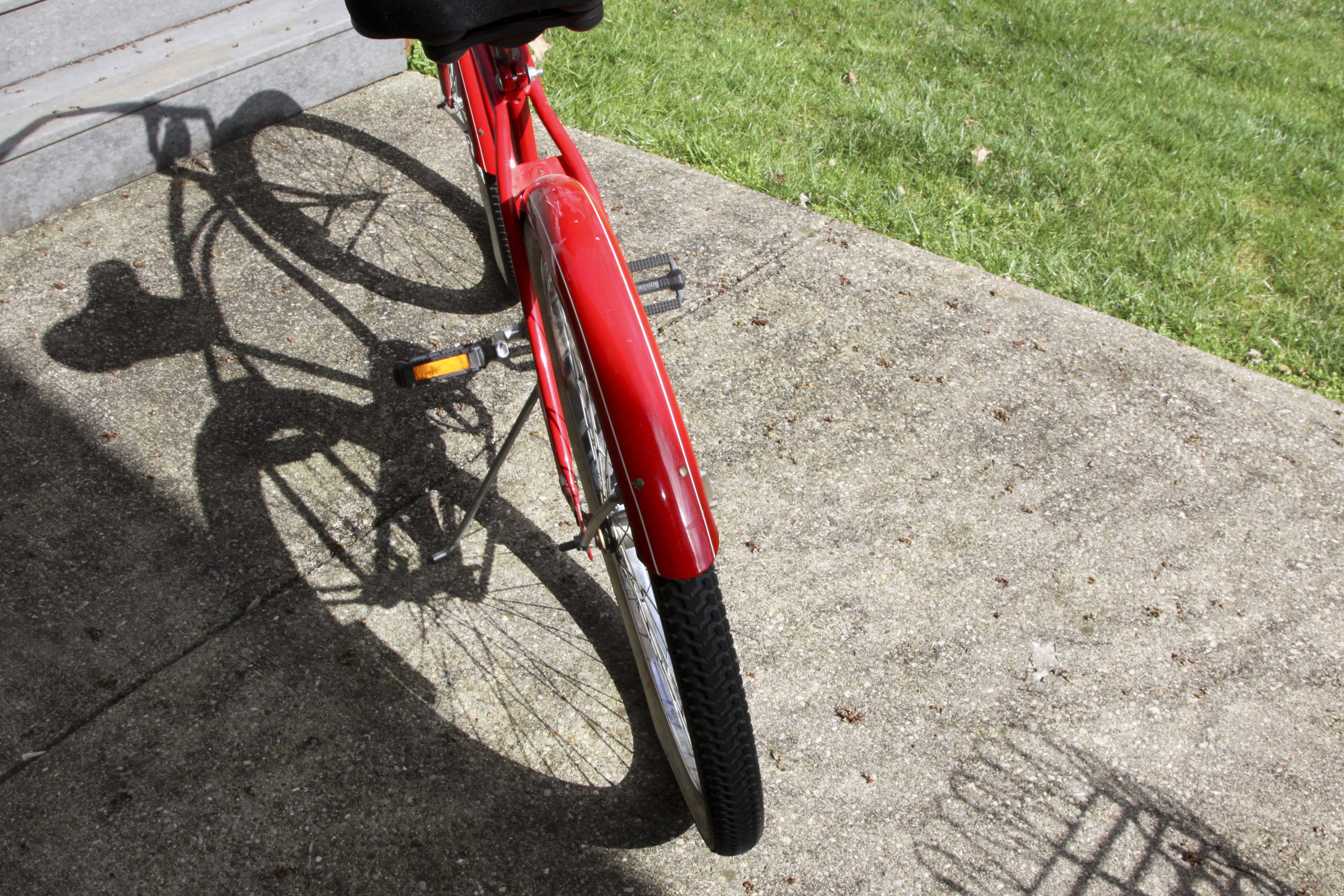 Red Huffy Good Vibrations Bike EBTH