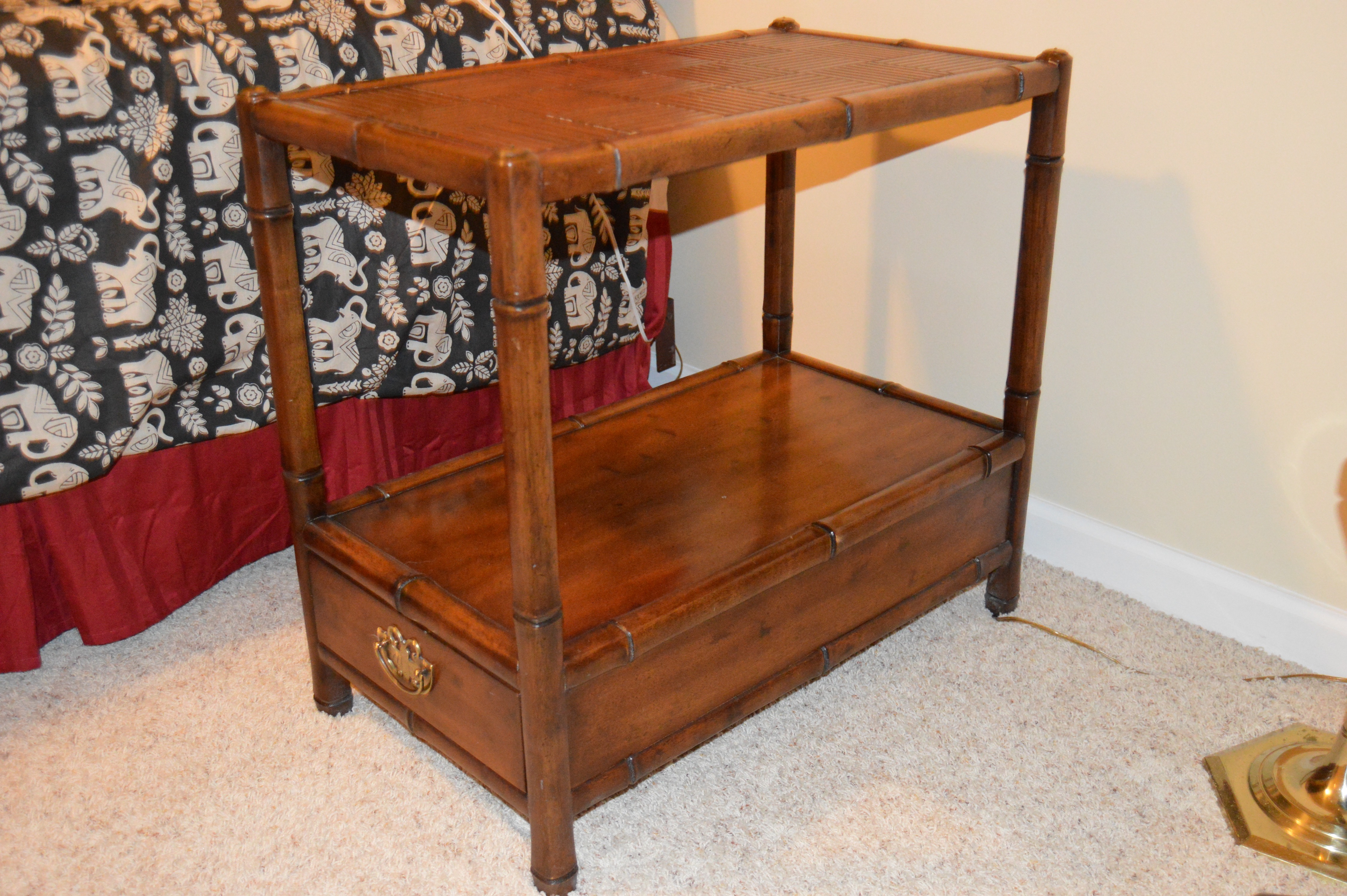 Pair of Henredon End Tables EBTH