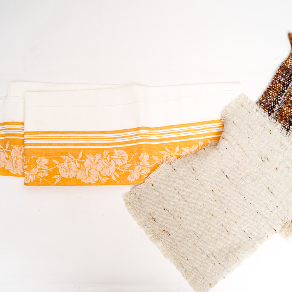 Vintage Table Linen Collection EBTH