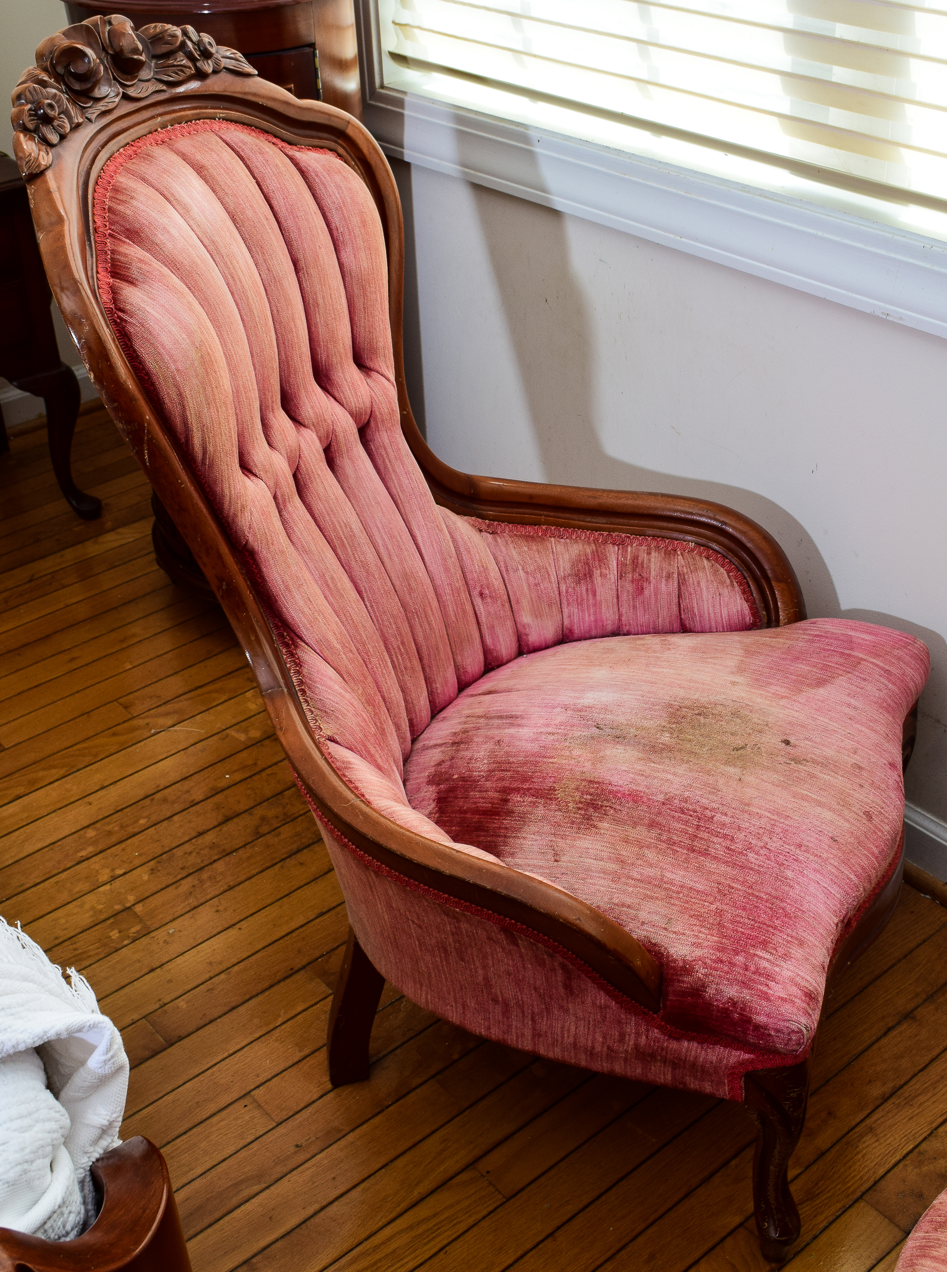 His And Hers Victorian Parlor Chairs EBTH