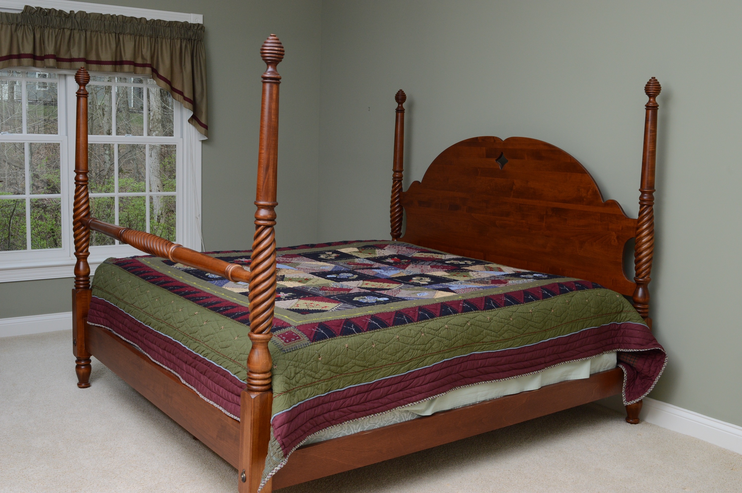 Ethan Allen "Country Crossings" Four Poster Bed EBTH