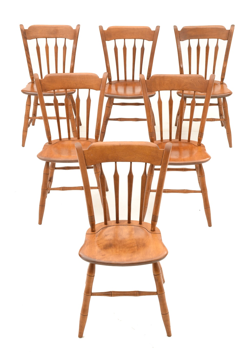 Ethan Allen Maple Dining Table and Six Chairs | EBTH