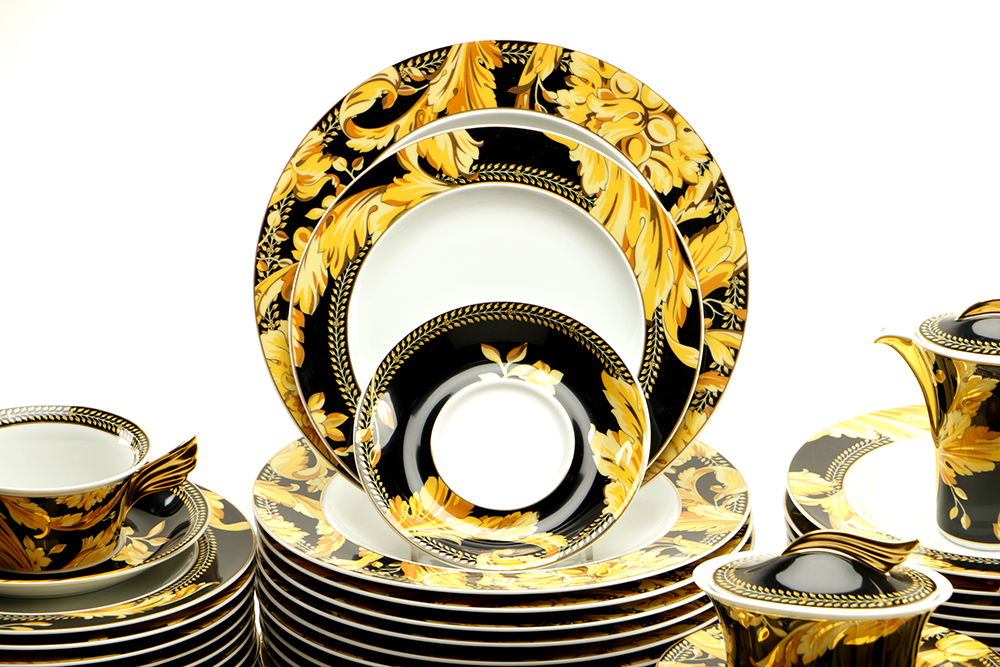 Rosenthal Versace China in the Elegant Pattern "Vanity" EBTH