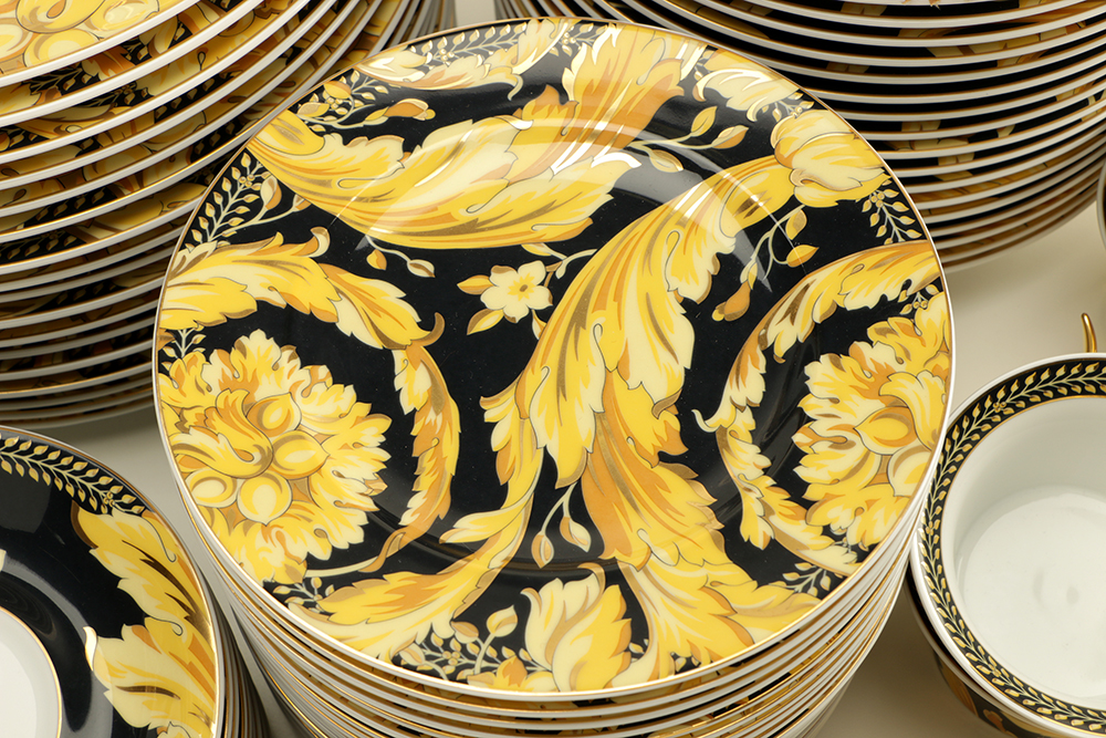 Rosenthal Versace China in the Elegant Pattern "Vanity" EBTH