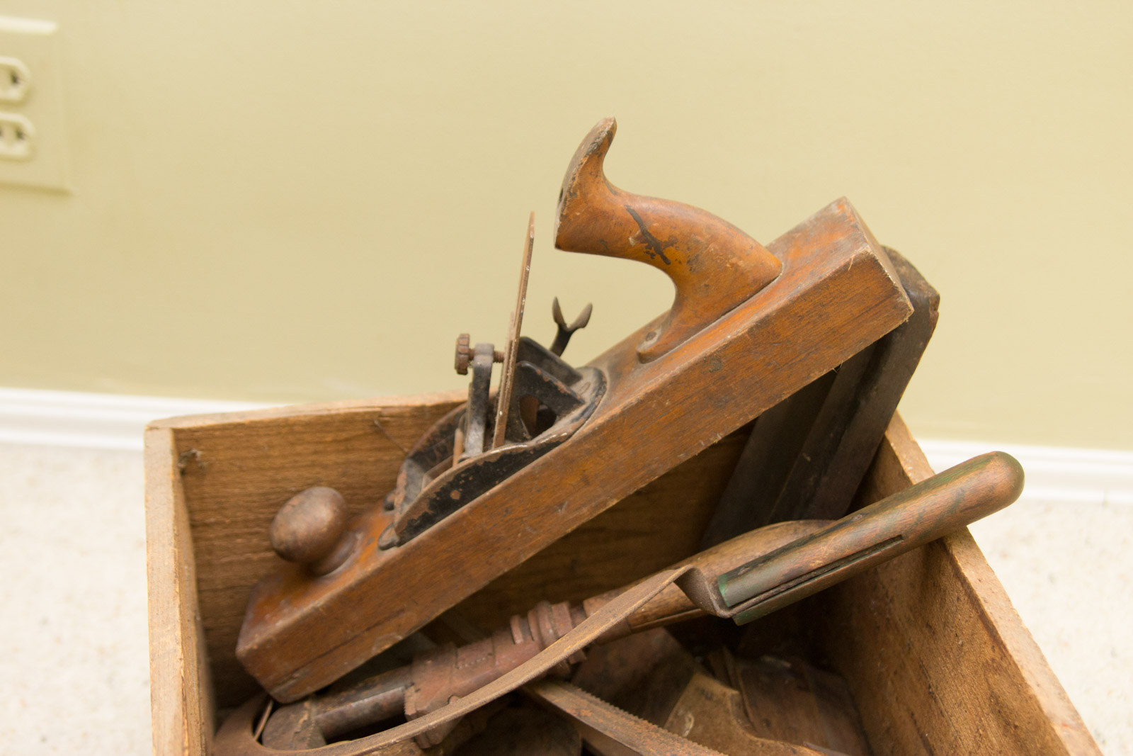 Antique to Vintage Woodworking Tools EBTH