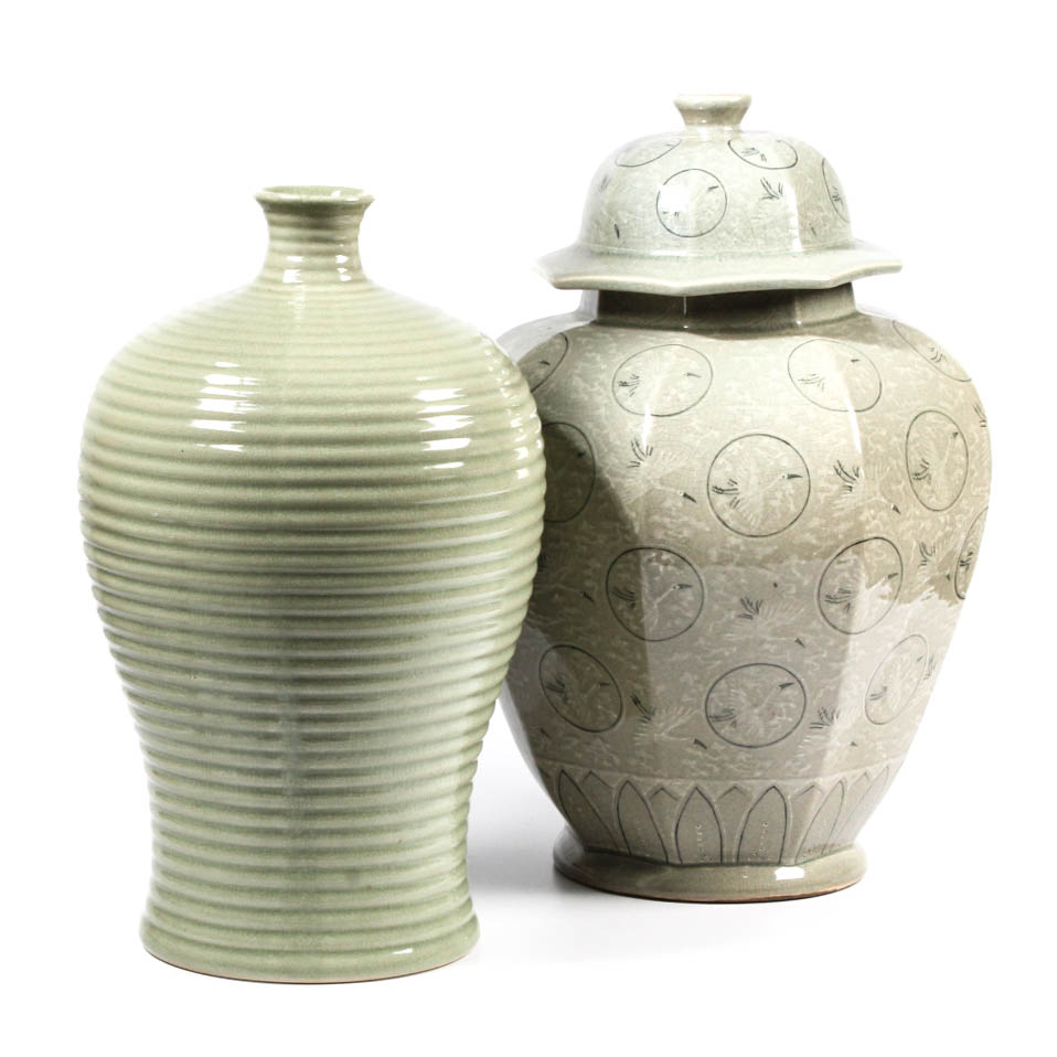 Asian Inspired Decorative Floor Vase And Oversize Ginger Jar Ebth
