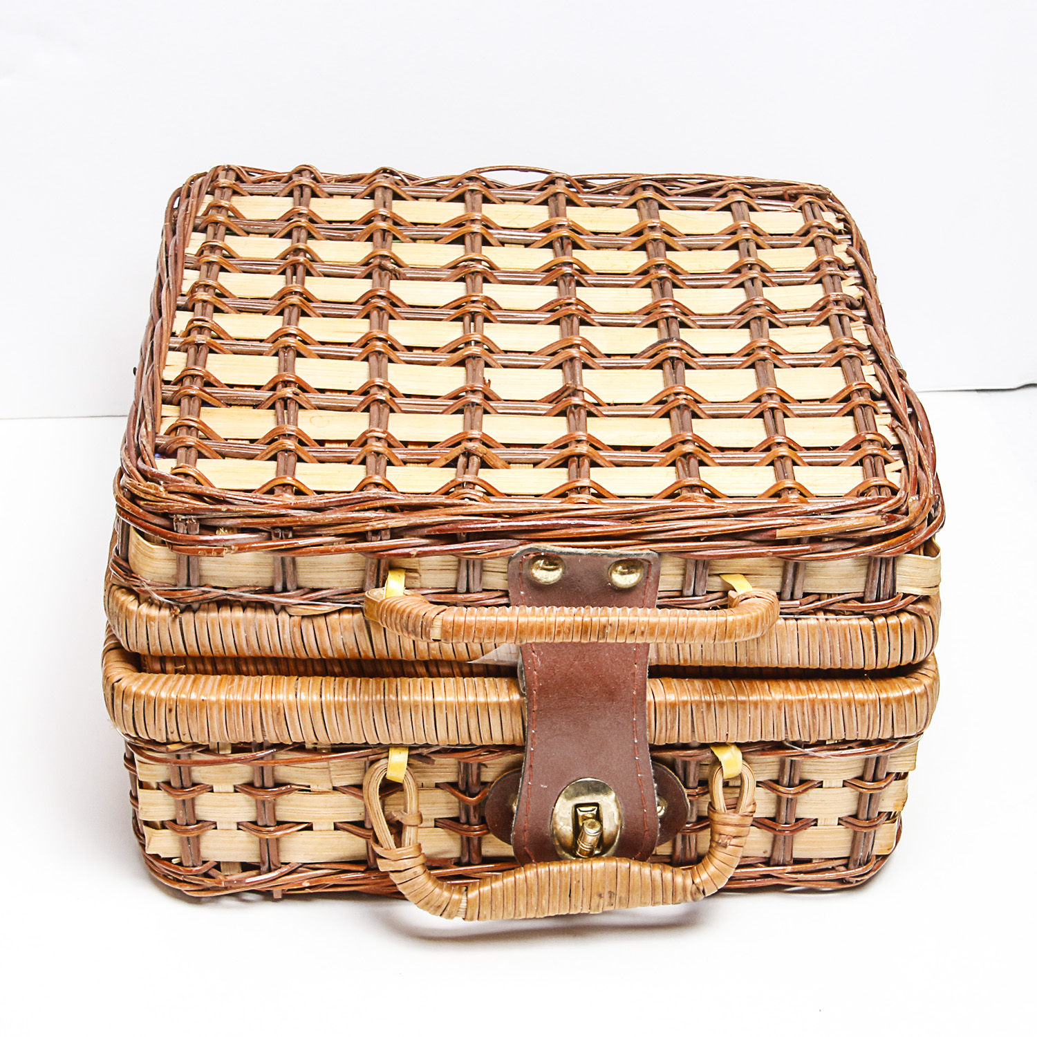 Wicker Wine Bottle Holder and Picnic Basket EBTH