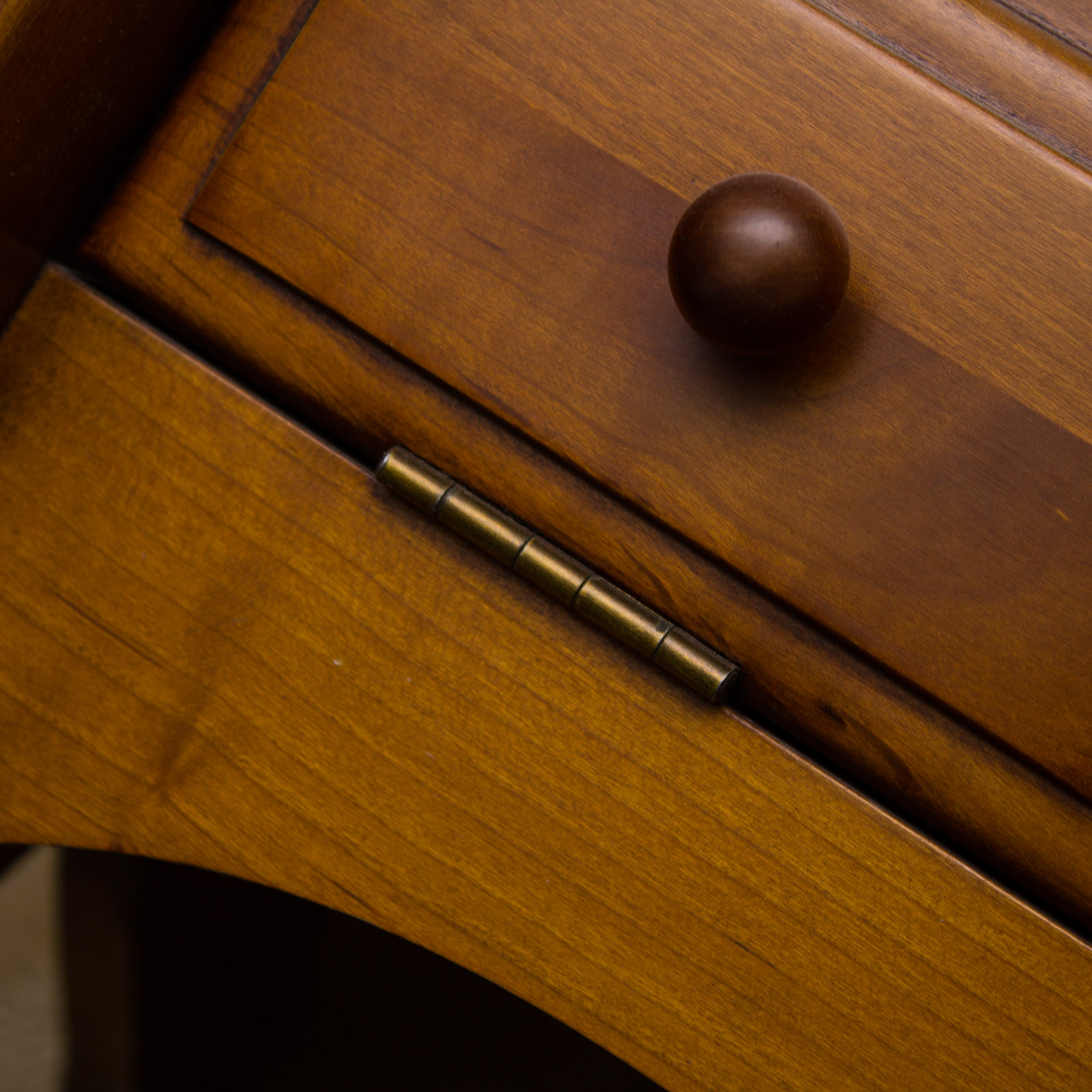 Vintage "Bucks County Provincial" Bench Table EBTH