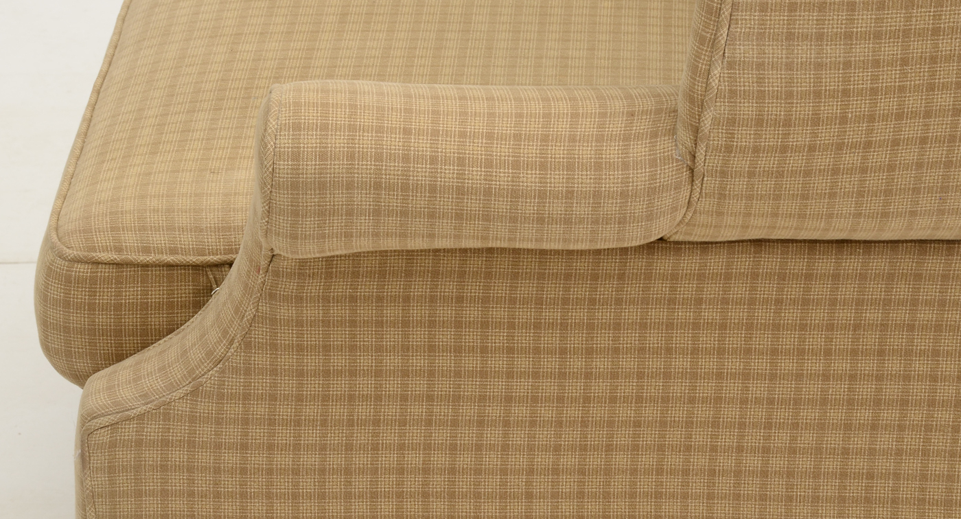 Johnston Benchworks Plaid Settee EBTH