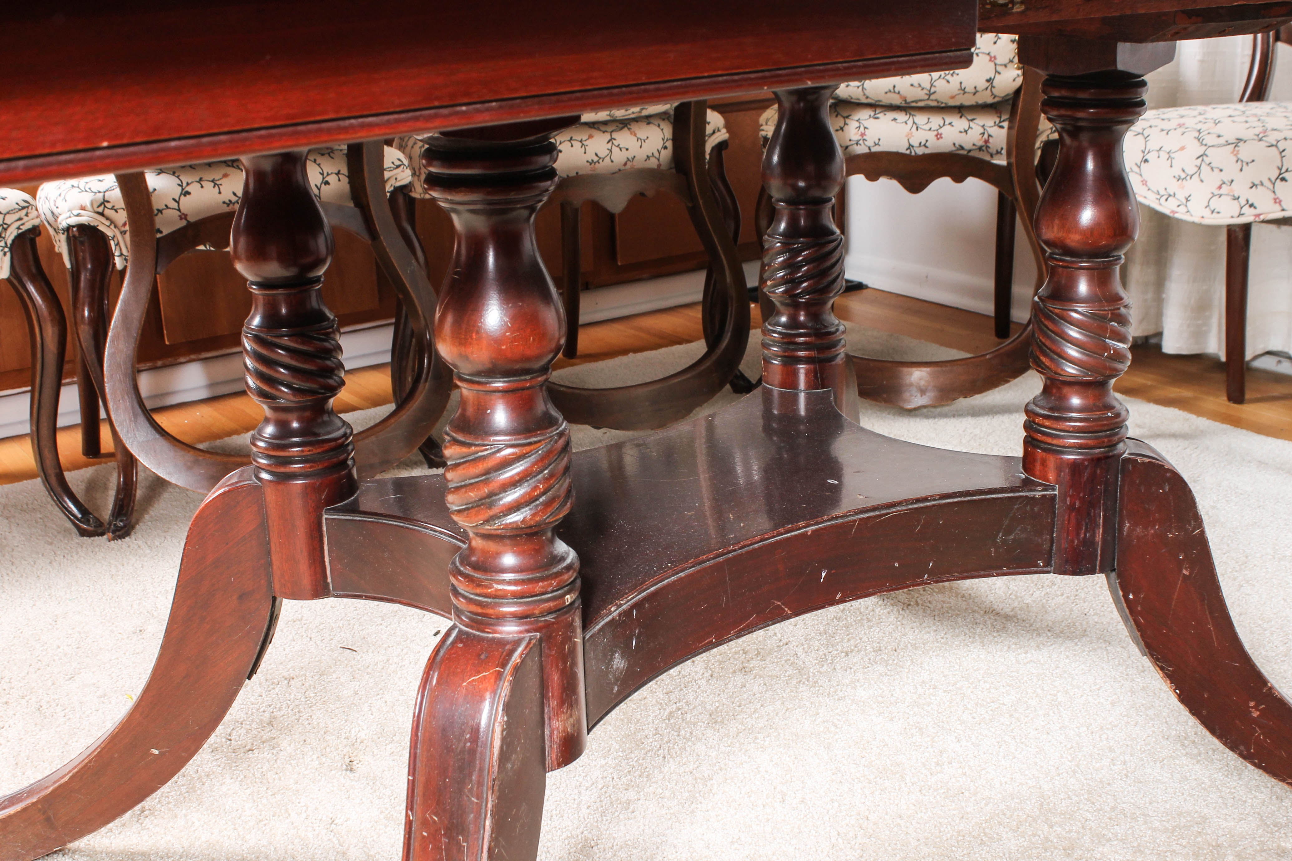 Vintage Mahogany Dining Table and Chairs | EBTH