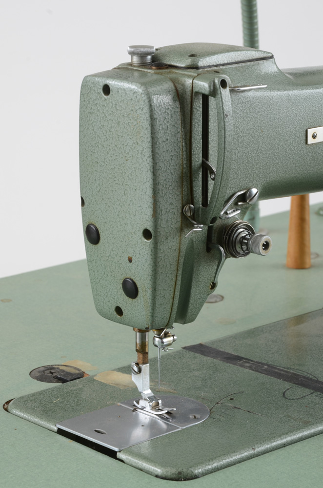 Consew Model 210 Industrial Sewing Machine EBTH