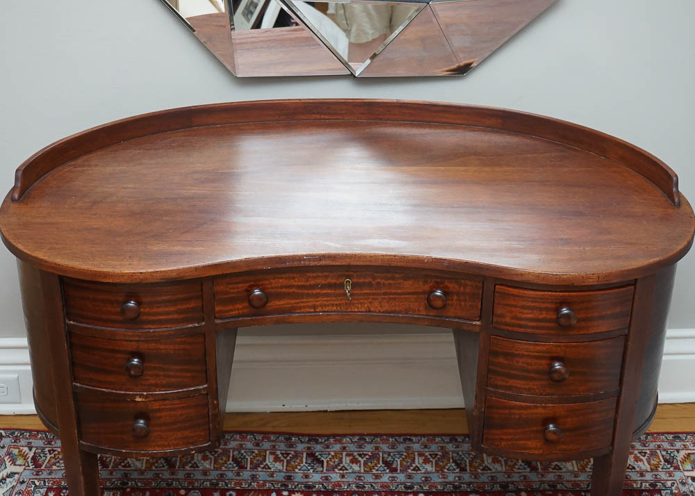 Vintage KidneyShaped Vanity Table EBTH