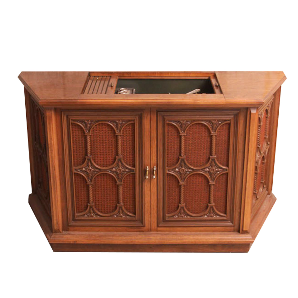 Vintage Magnavox Radio and Record Player EBTH