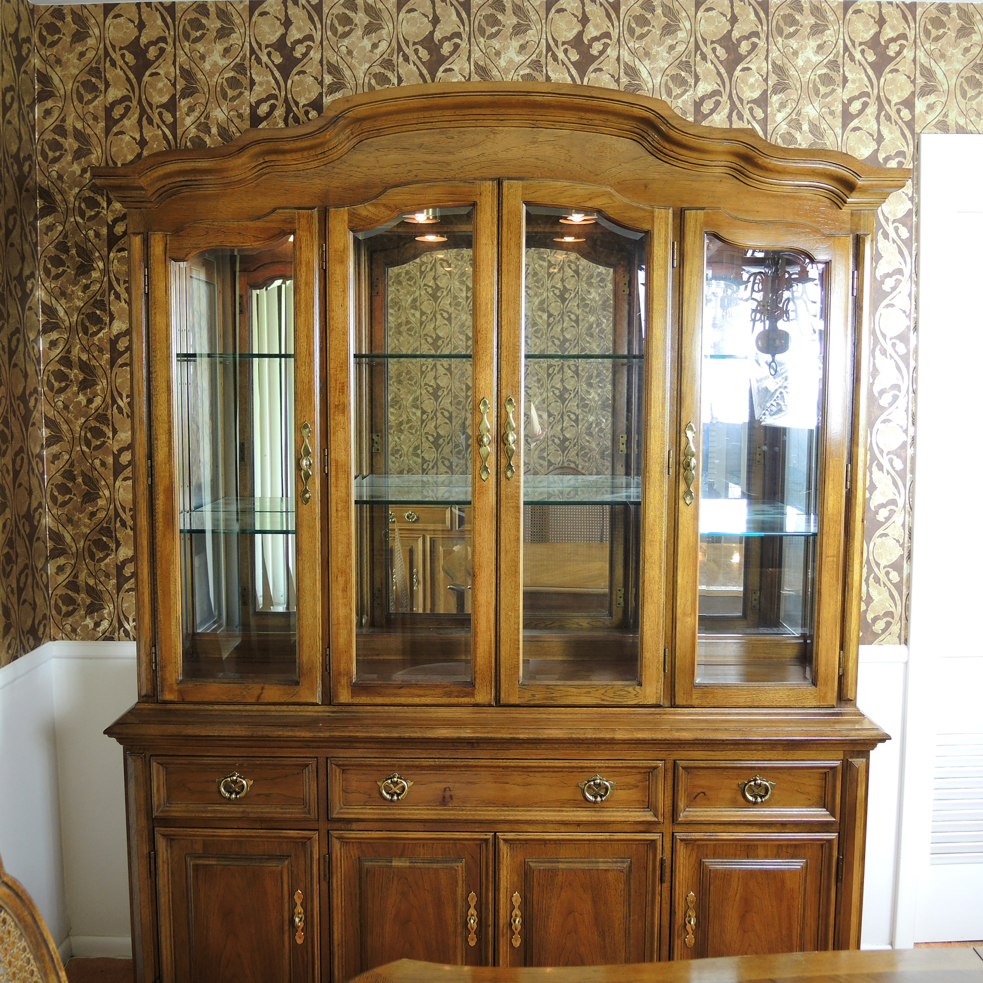 Thomasville Lighted Curio Thomasville Bogart Collection "Bel