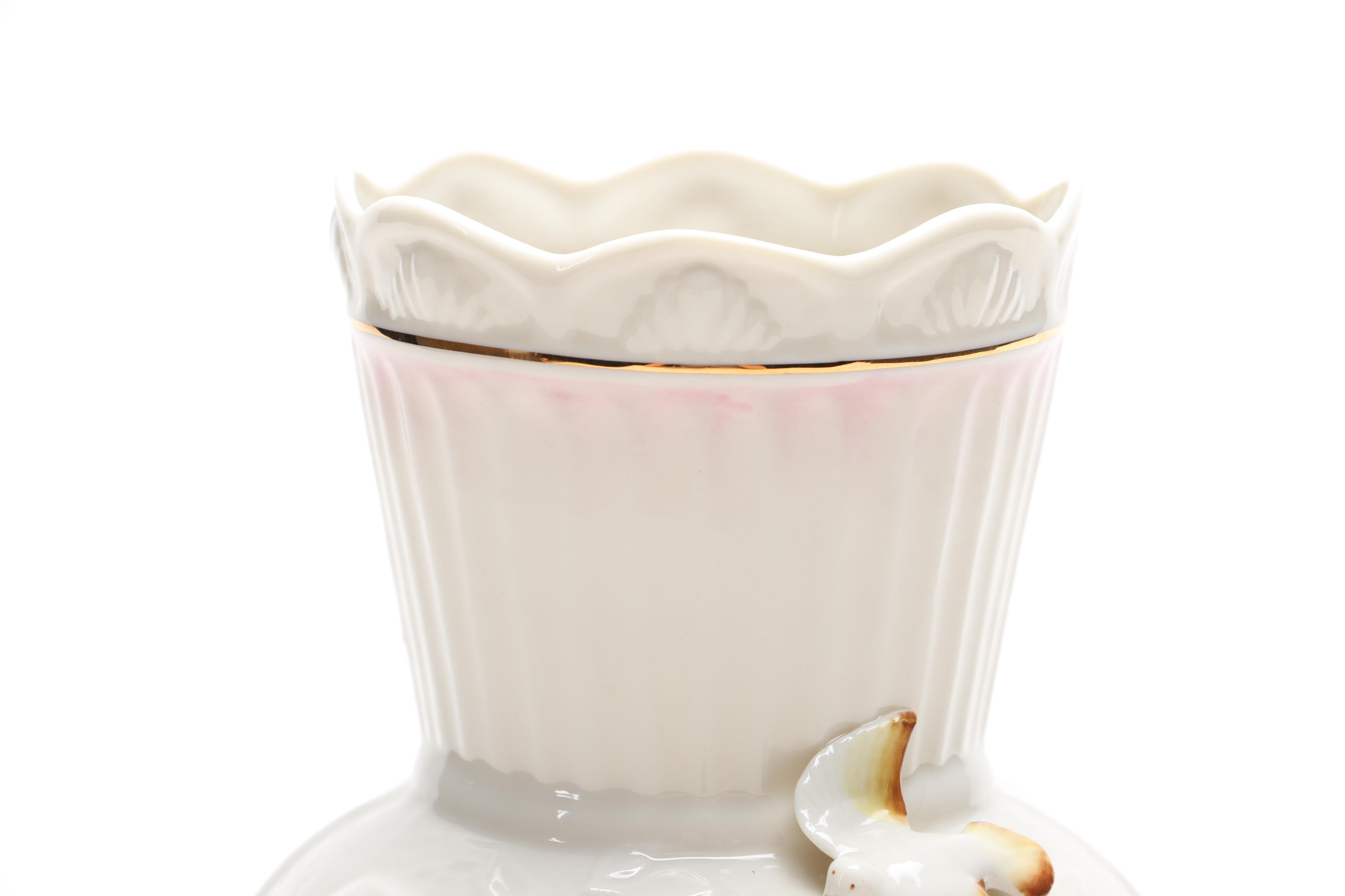 Circa 2007 Belleek "Songbird" Porcelain Vase EBTH