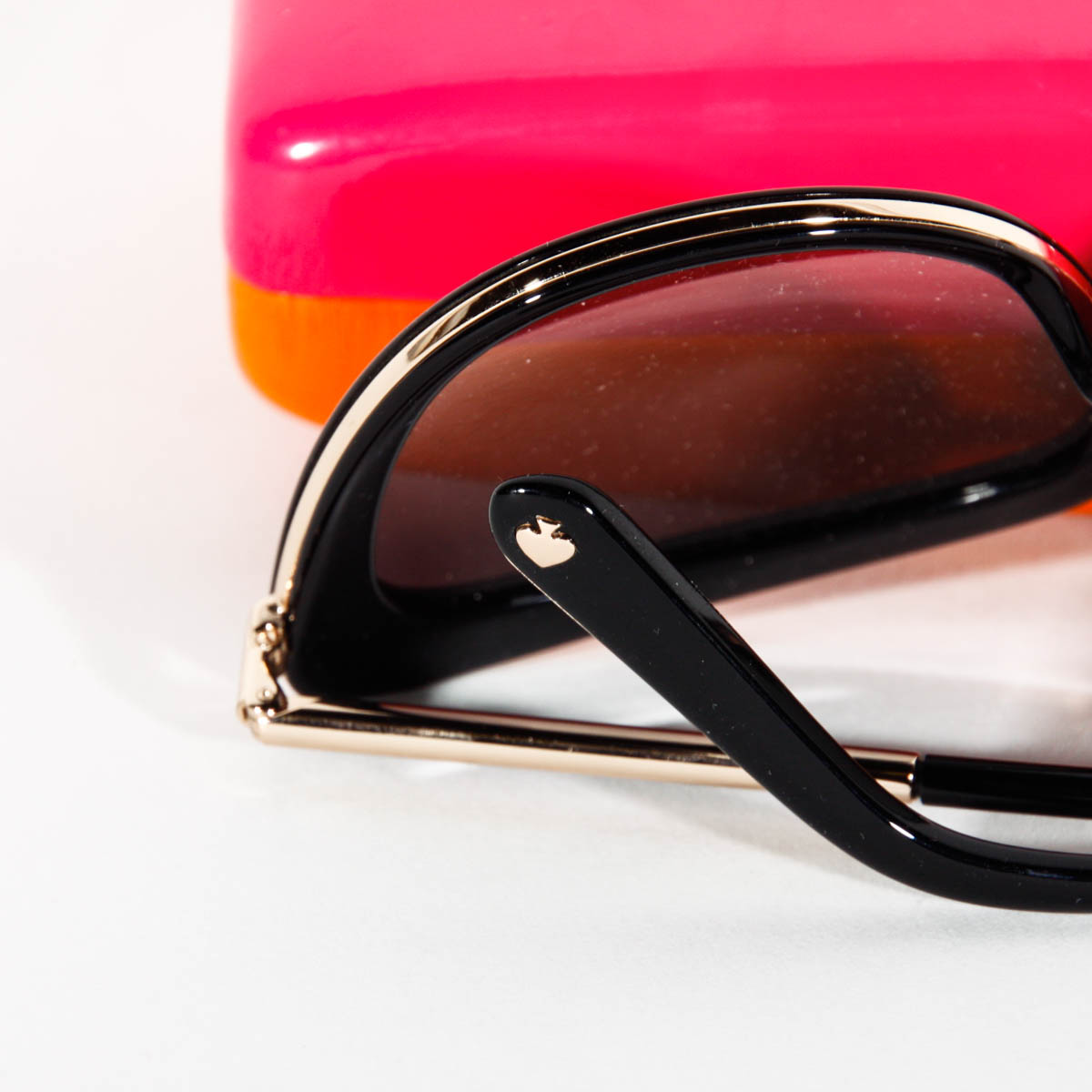 Kate Spade Hello Sunshine Sunglasses in Black and Gold EBTH