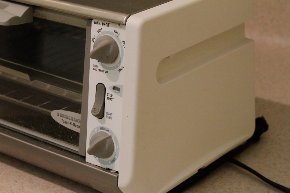 Black and Decker Spacemaker Toaster Oven EBTH