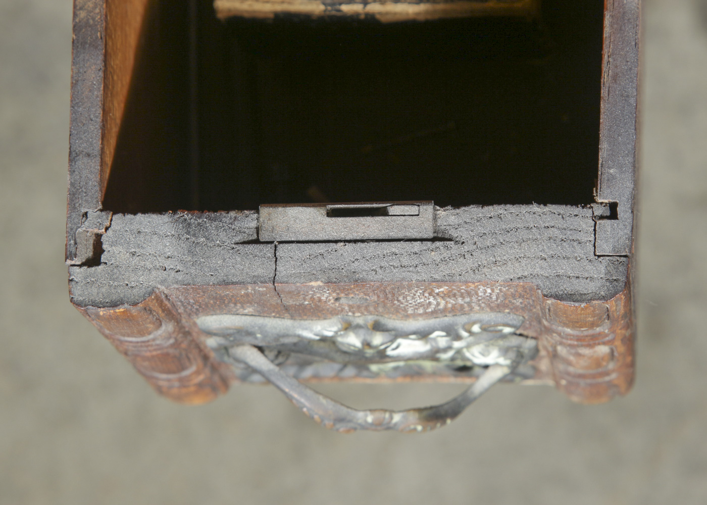 Antique Wheeler and Wilson Sewing Machine and Table EBTH