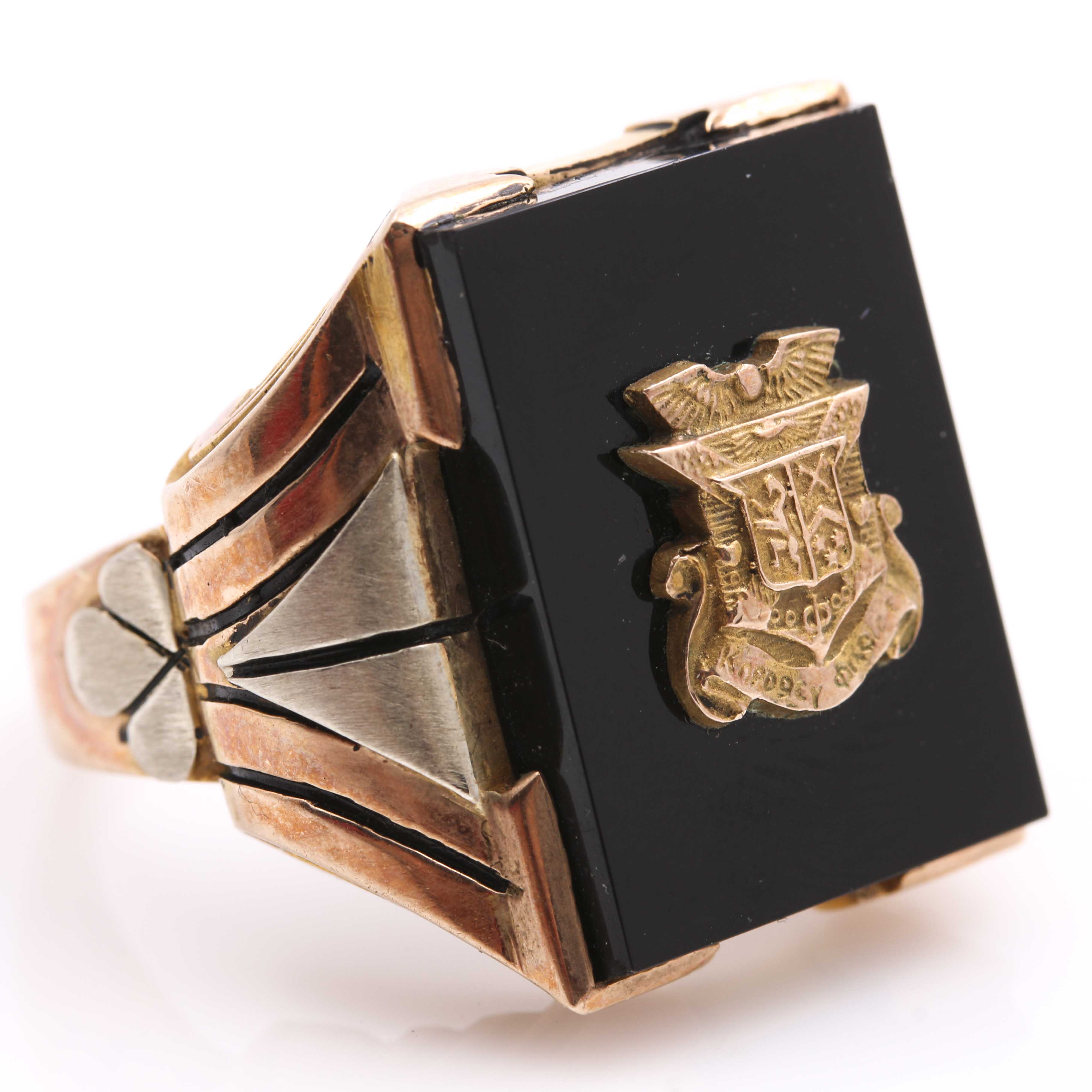 Pair of Vintage Class Rings EBTH