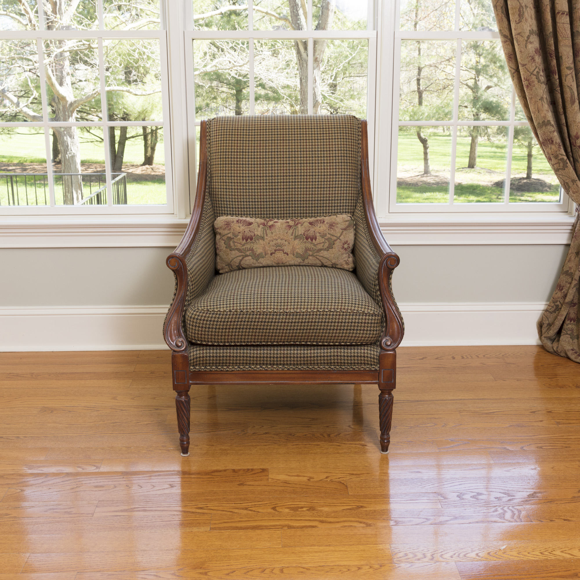 Pair of Sheraton Inspired Chairs by Calico Corners Custom Furniture EBTH
