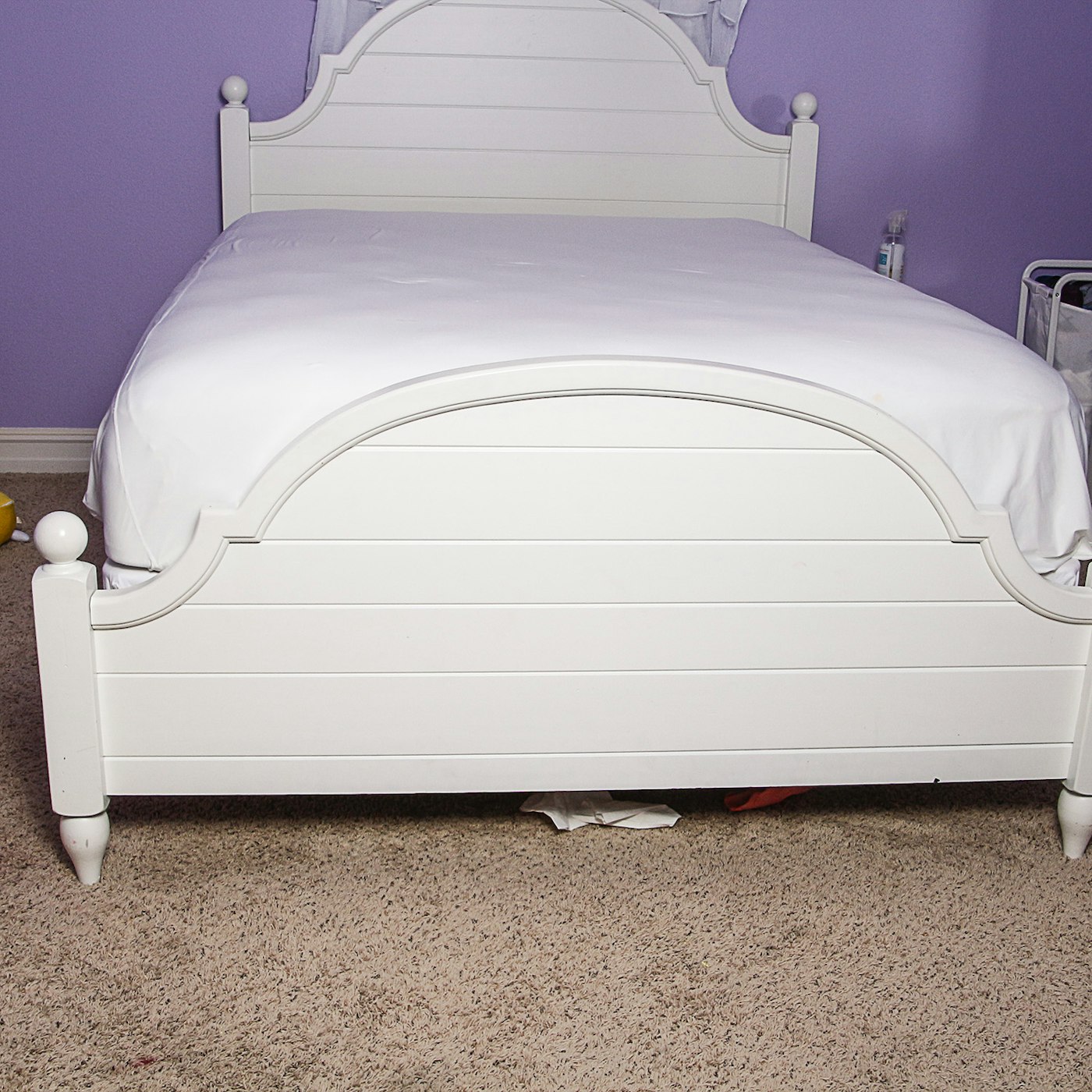 White Queen Size Bed Frame | EBTH