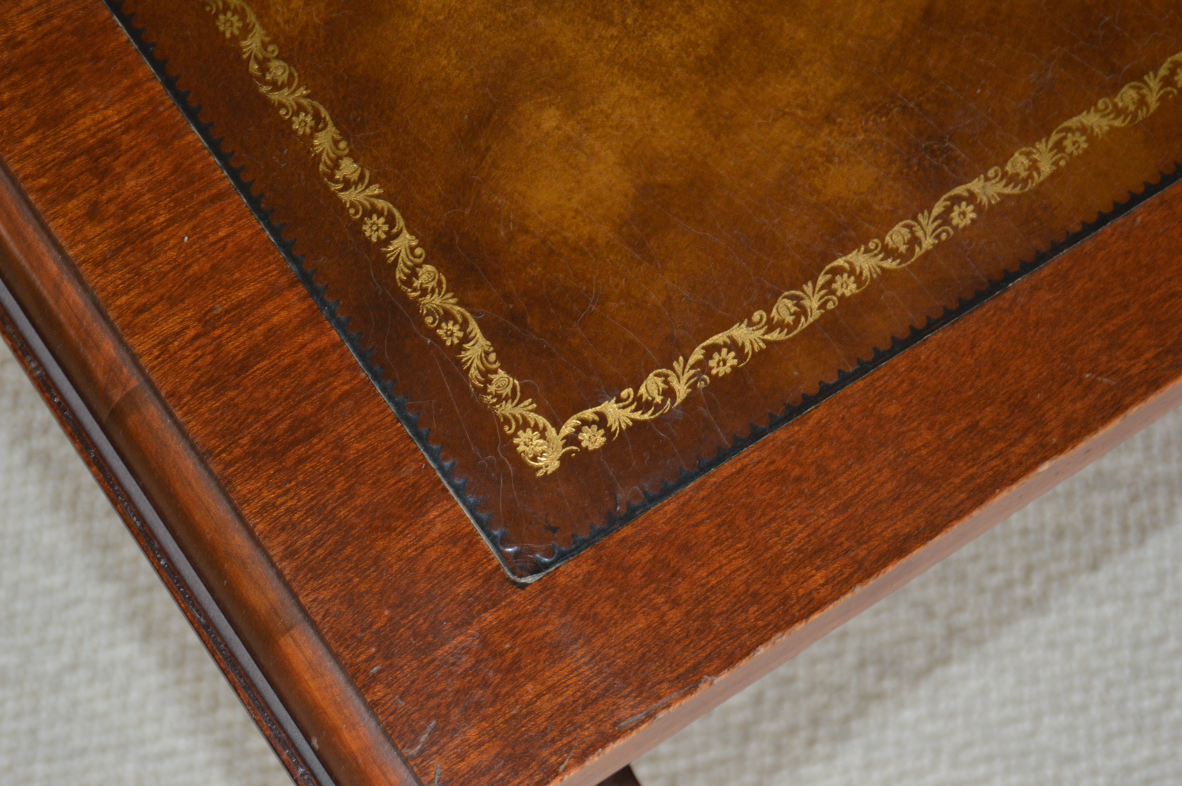 Sheraton Style Drop Leaf Coffee Table with Leather Inlay EBTH