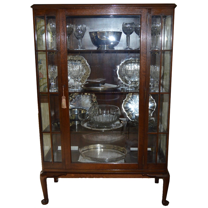 Vintage Queen Anne Style China Cabinet Ebth