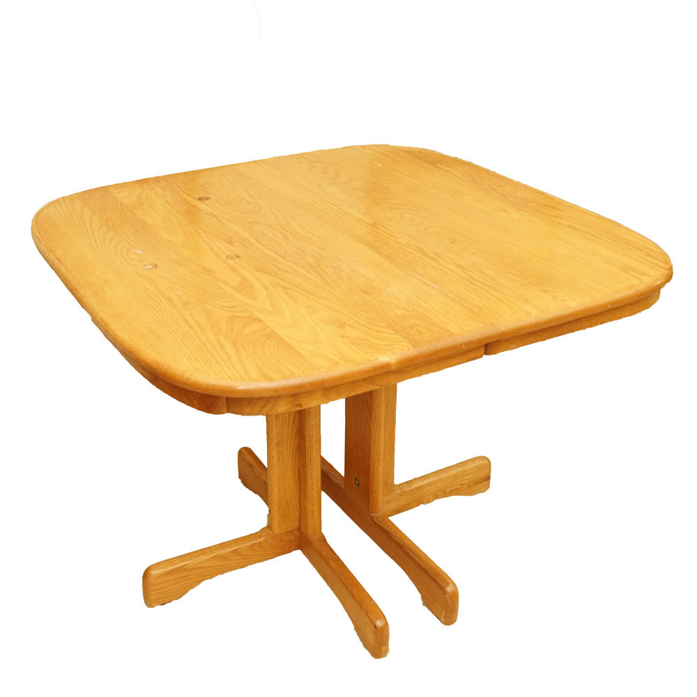 Oak DoublePedestal Dining Table EBTH