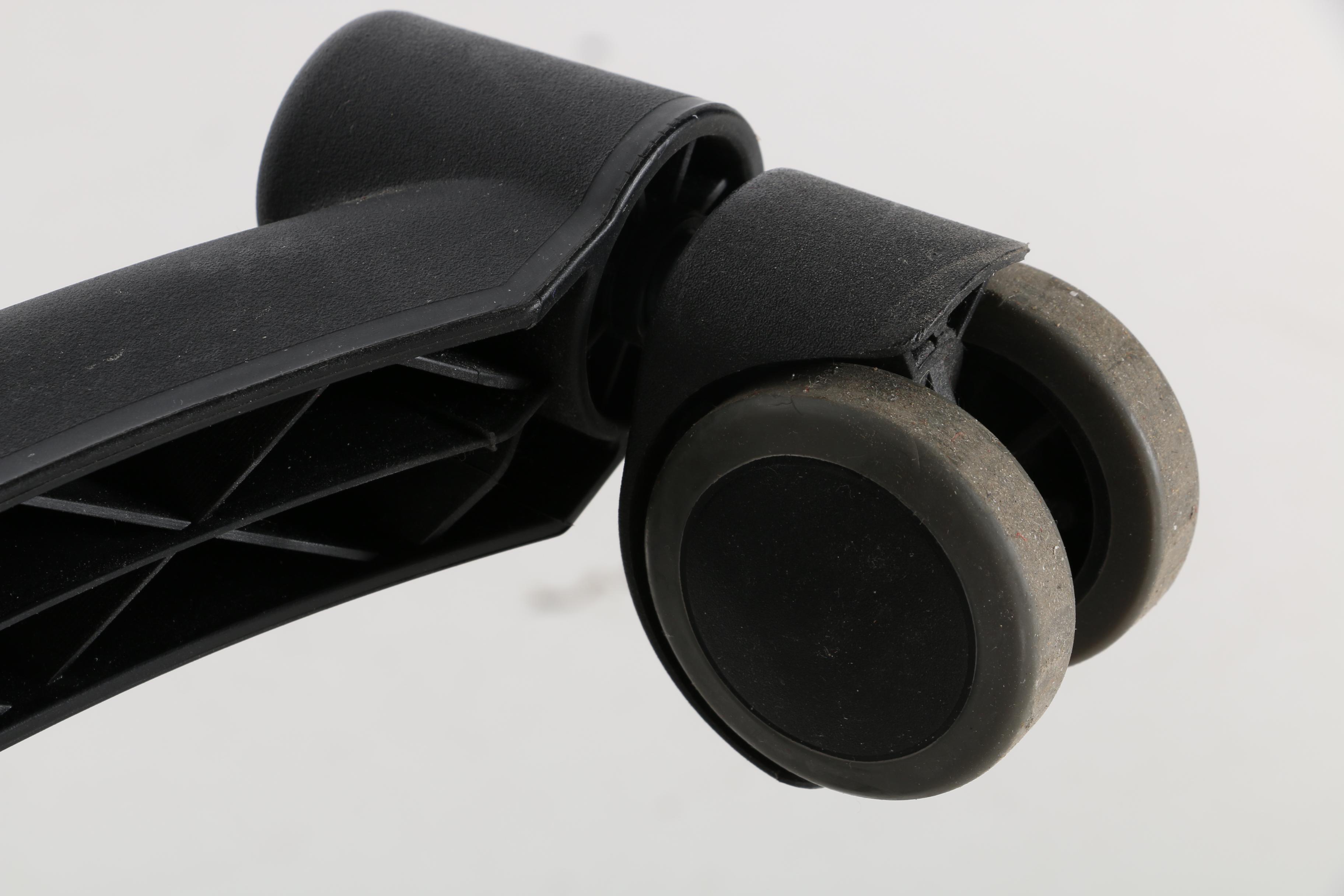 Contemporary "Vilgot" Rolling Office Chair by IKEA EBTH